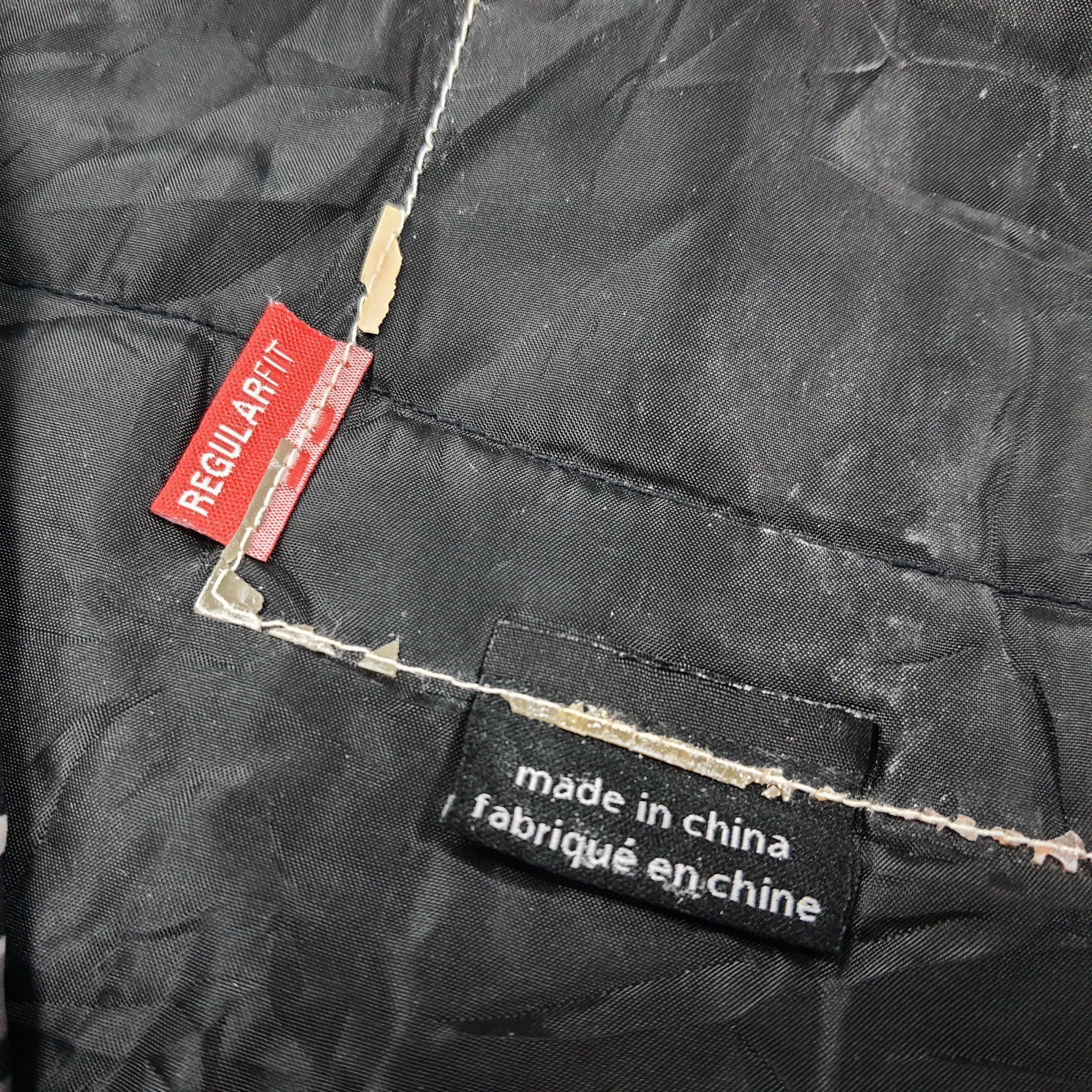 Quiksilver Vintage Quiksilver Snowboard Winter Technical Jacket C279N18 Size US L / EU 52-54 / 3 - 11 Thumbnail