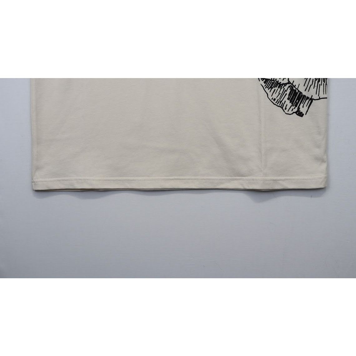 Alexander McQueen o1rshd1 / T-shirt in Beige Size US S / EU 44-46 / 1 - 6 Thumbnail