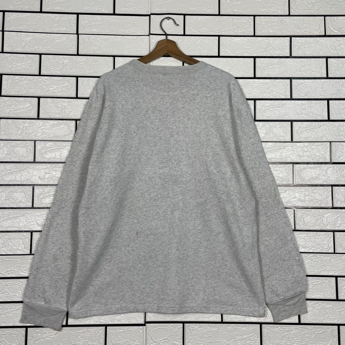 Japanese Brand Vintage Leyton House Small Logo Sweatshirt Size US L / EU 52-54 / 3 - 7 Thumbnail