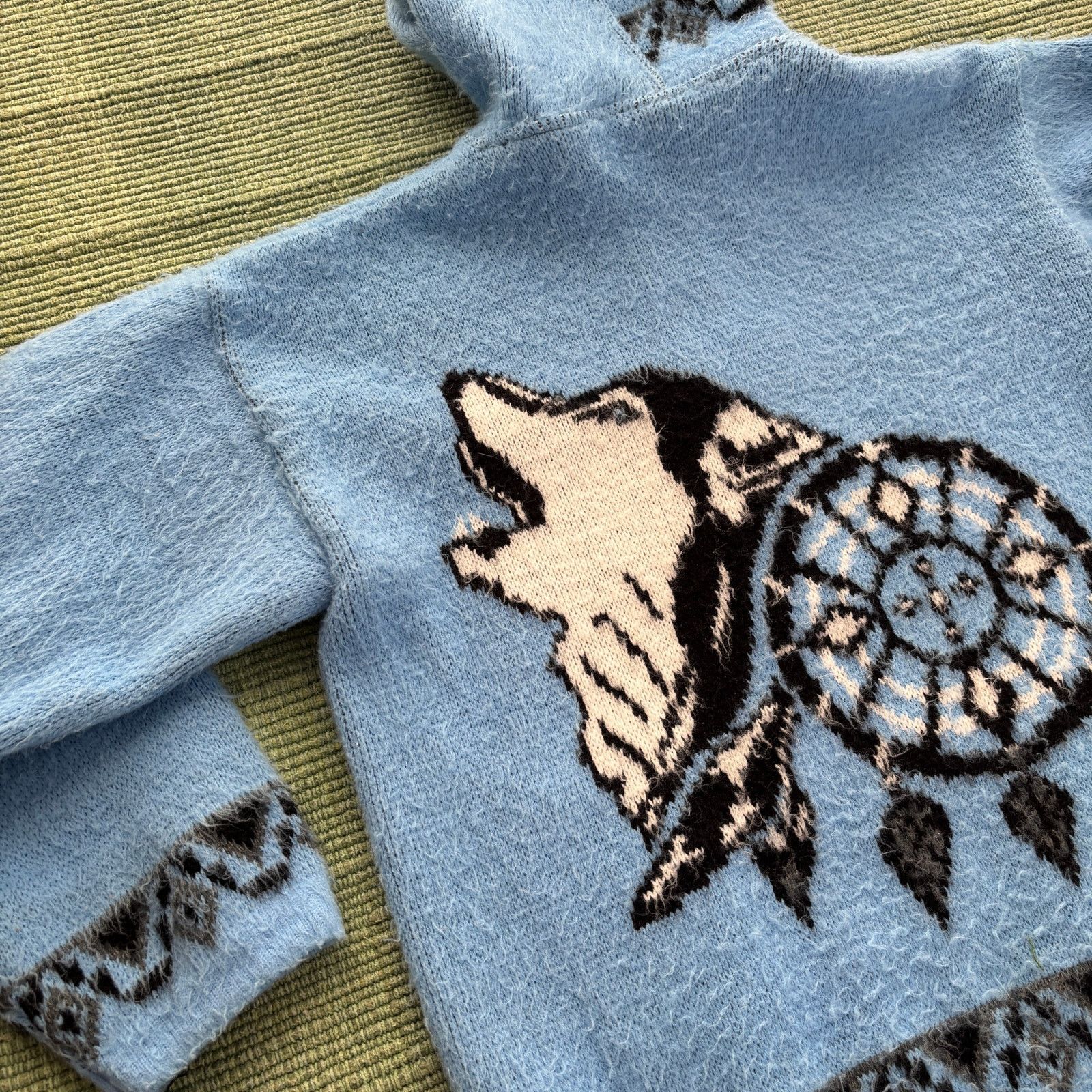 Vintage Vintage Fuzzy Knit Native American Wolf Hoodie Sweater Sz M Size M / US 6-8 / IT 42-44 - 8 Thumbnail