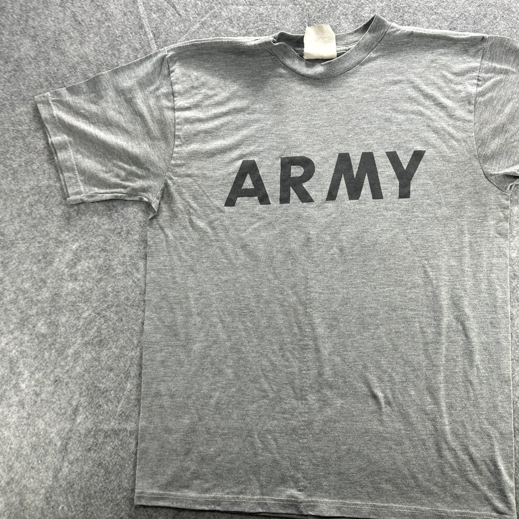 Vintage VINTAGE Army Shirt Mens Medium Gray Physical Training PT 100% Polyester Graphic Tee Size US M / EU 48-50 / 2 - 3 Thumbnail