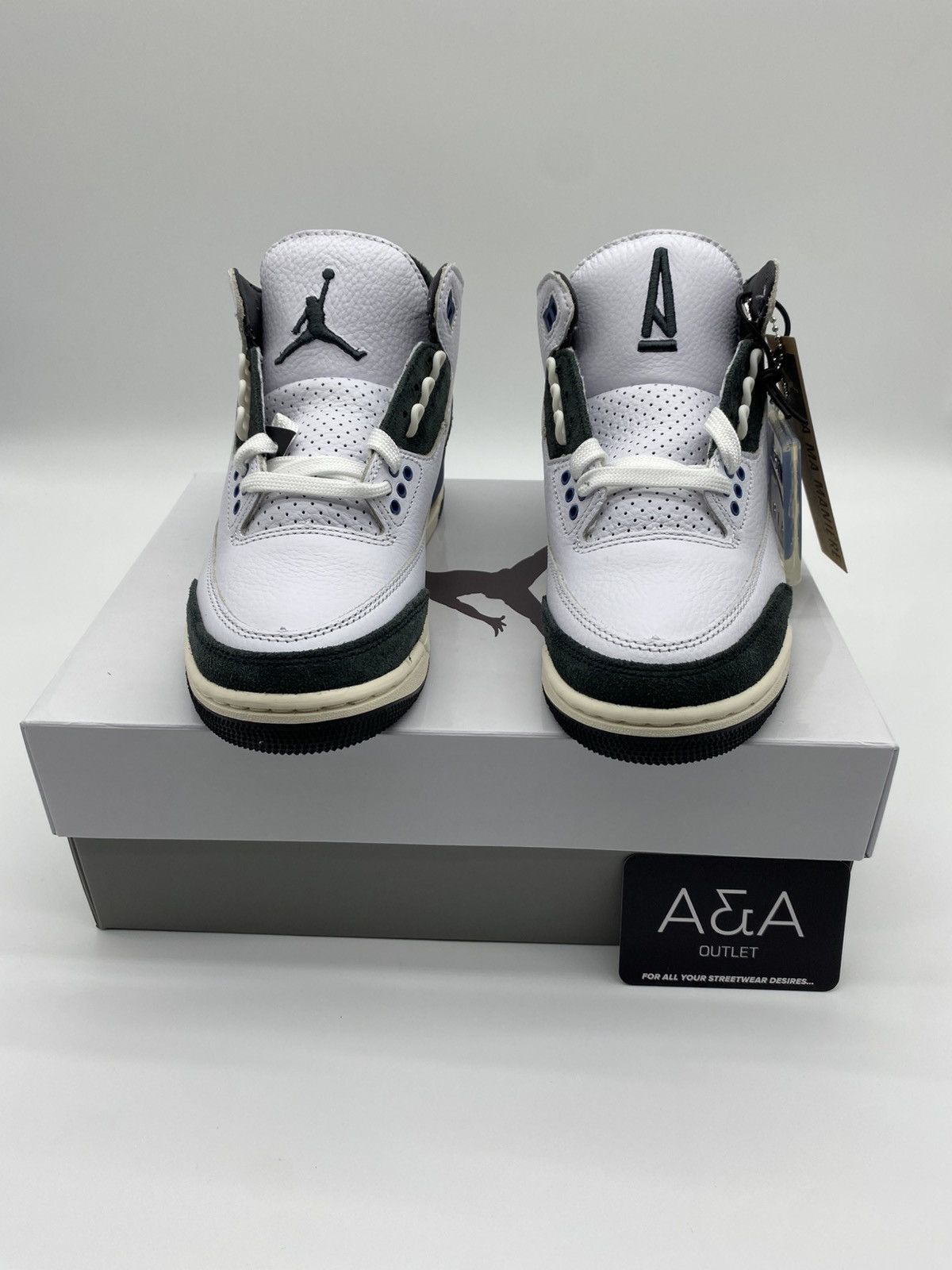 Jordan Brand Jordan 3 Retro OG SP A Ma Maniere For The Love Diffused Blue Size US 4 / IT 34 - 3 Thumbnail