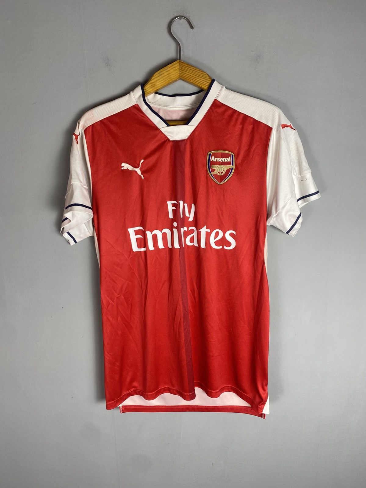Puma Vintage Puma Arsenal jersey Fly Emirates Size US M / EU 48-50 / 2 - 1 Thumbnail