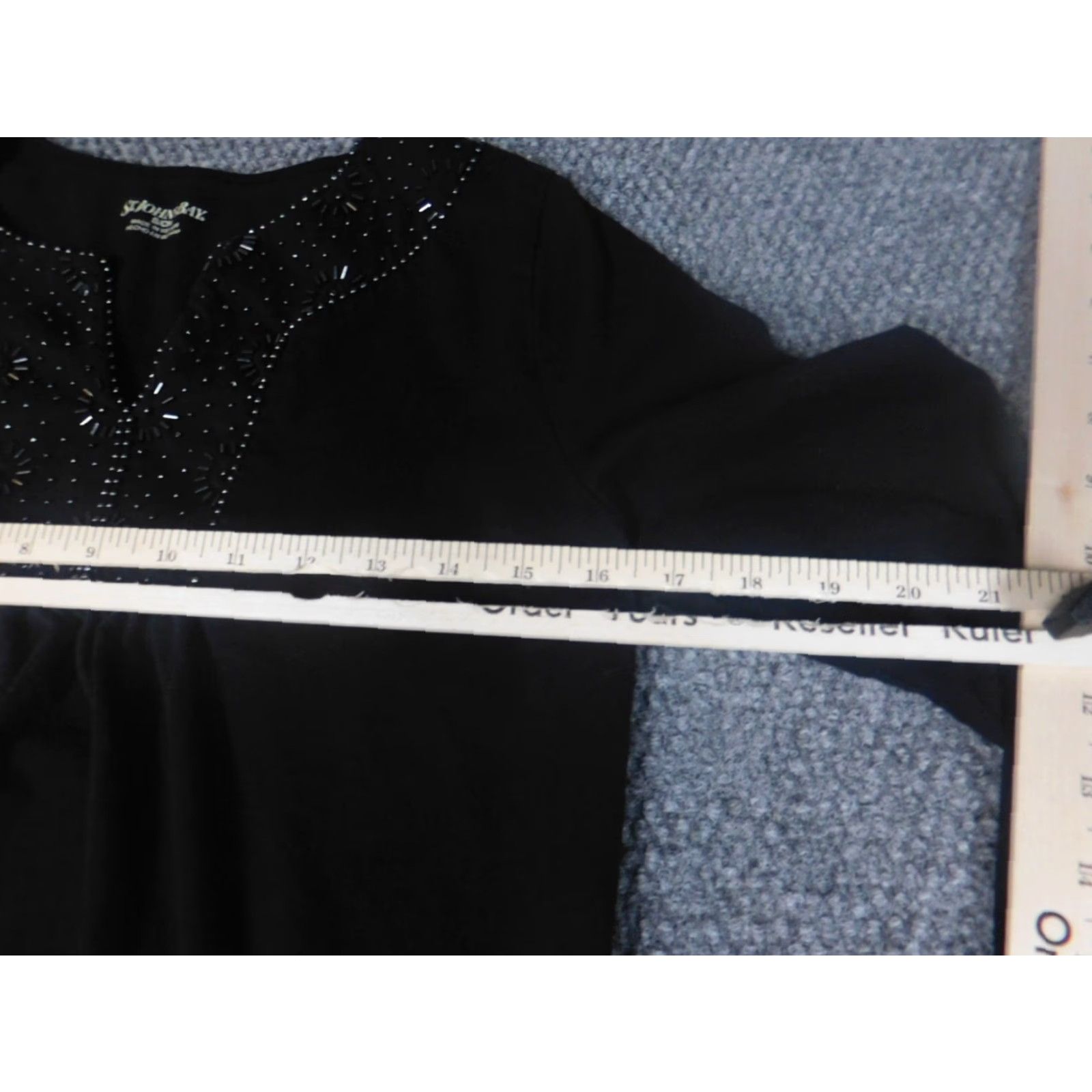 Vintage St. John's Bay Womens Blouse S Black Long Sleeve V-Neck Pullover Floral Embellishments Casual Stretch 100% Cotton Regular Button Size S / US 4 / IT 40 - 5 Thumbnail
