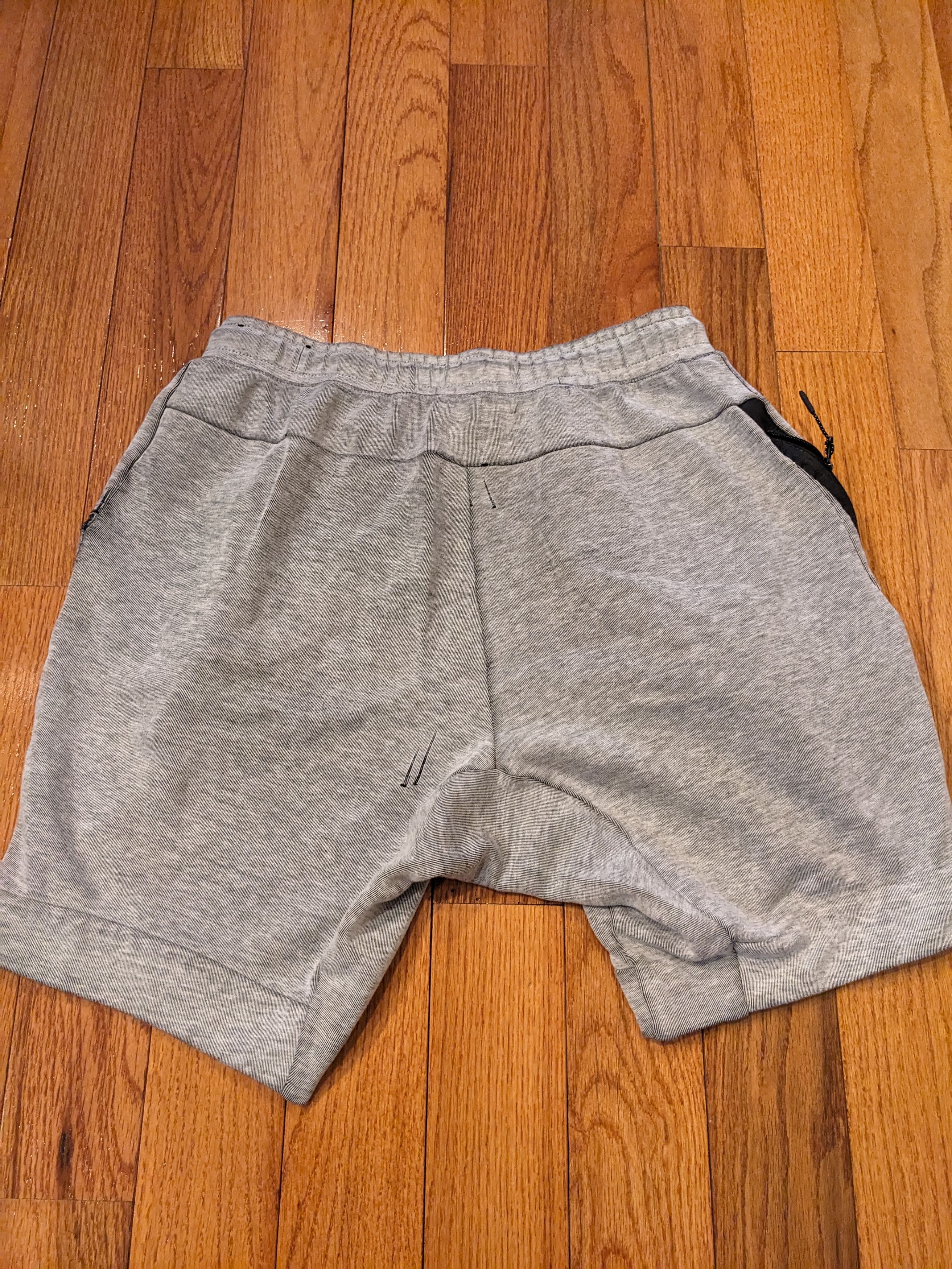 Nike × Vintage Vintage 2010's Nike Tech Fleece Gray Medium Sweat Shorts Size US 30 / EU 46 - 4 Thumbnail