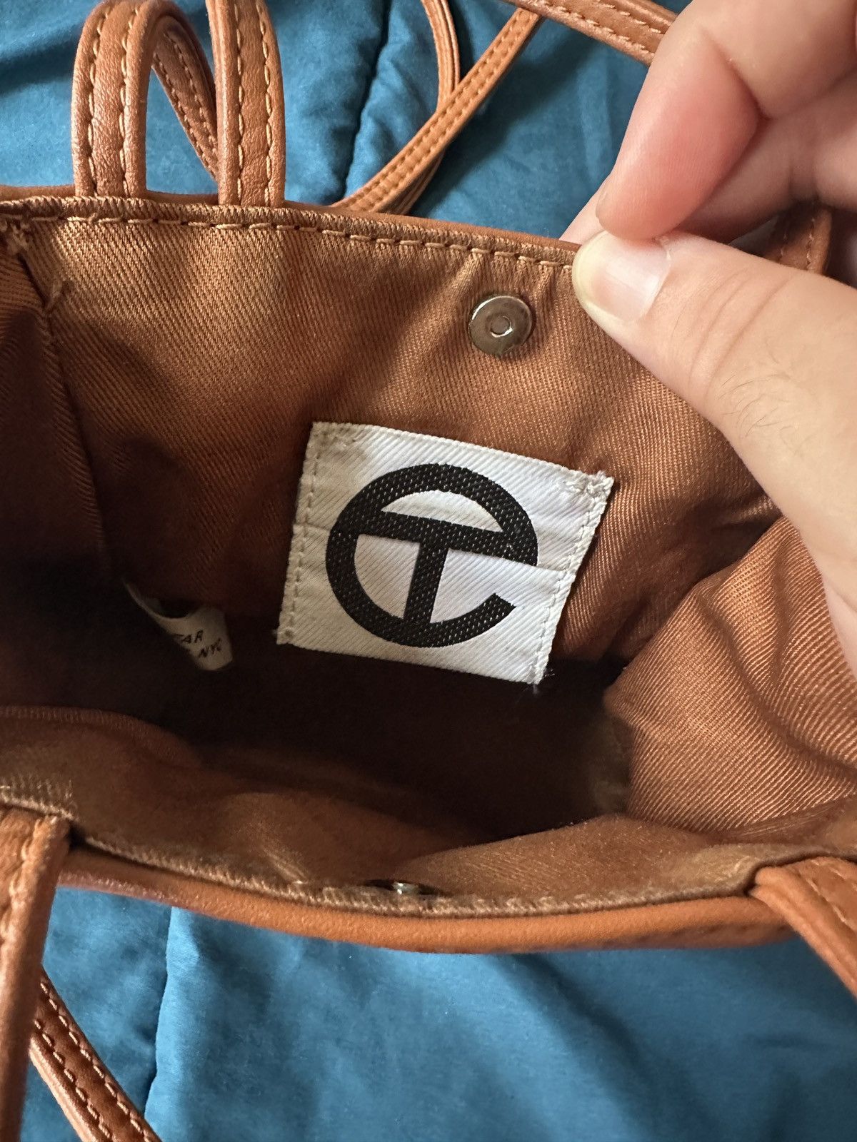 Telfar Vegan Leather Small Shopping Bag Tan Size ONE SIZE - 5 Thumbnail