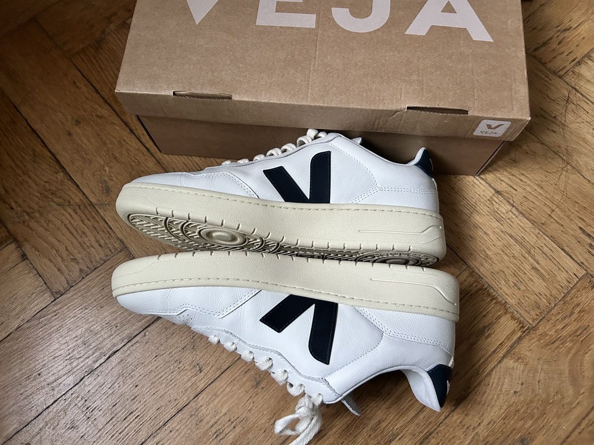 Veja Veja V-90 Size US 9.5 / EU 42-43 - 3 Thumbnail