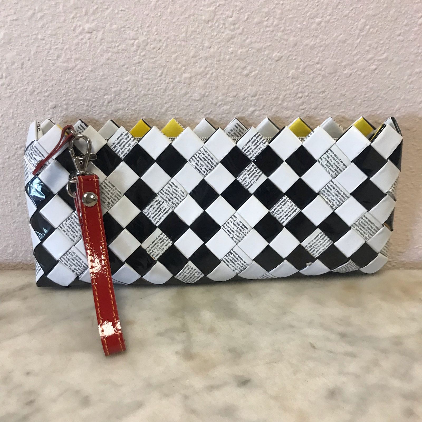 Other 90s Nahui Ollin Artisan recycled candy wrapper wristlet Size ONE SIZE - 5 Thumbnail