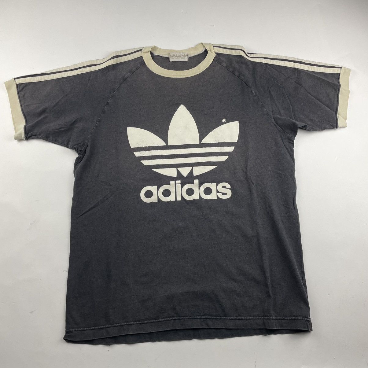 Adidas × Descente × Vintage Vintage 90’s Adidas Descente Trefoil T-Shirt Size M-L Japan Size US L / EU 52-54 / 3 - 1 Thumbnail