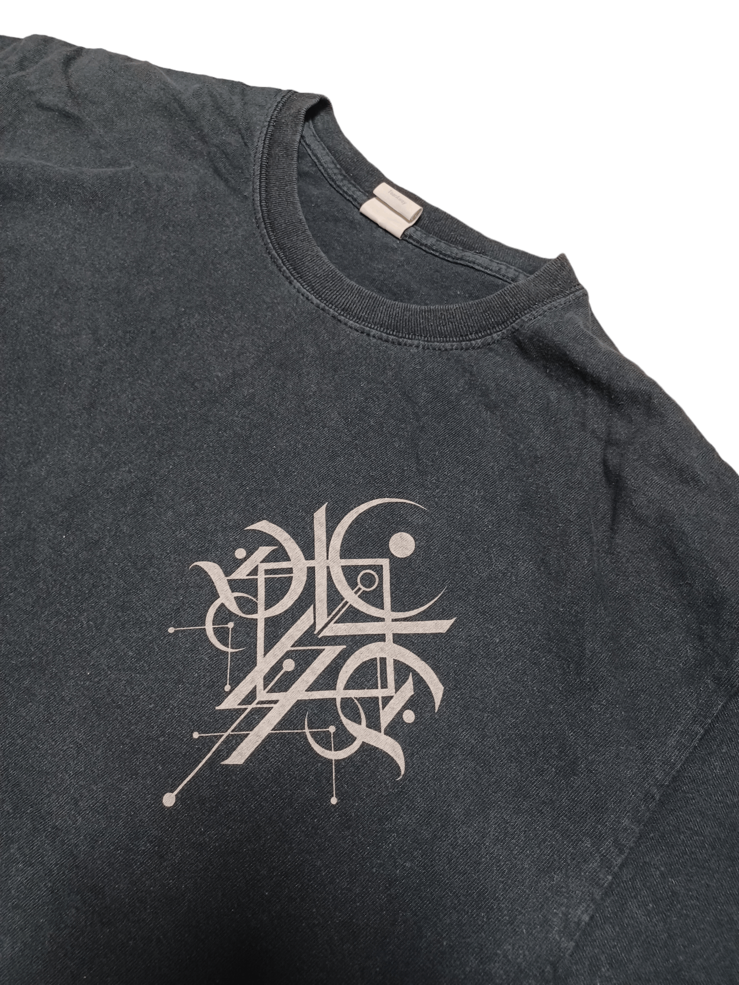 Gildan DEVIL SYMBOL GILDAN FANTASTIC TEE Size US L / EU 52-54 / 3 - 4 Thumbnail