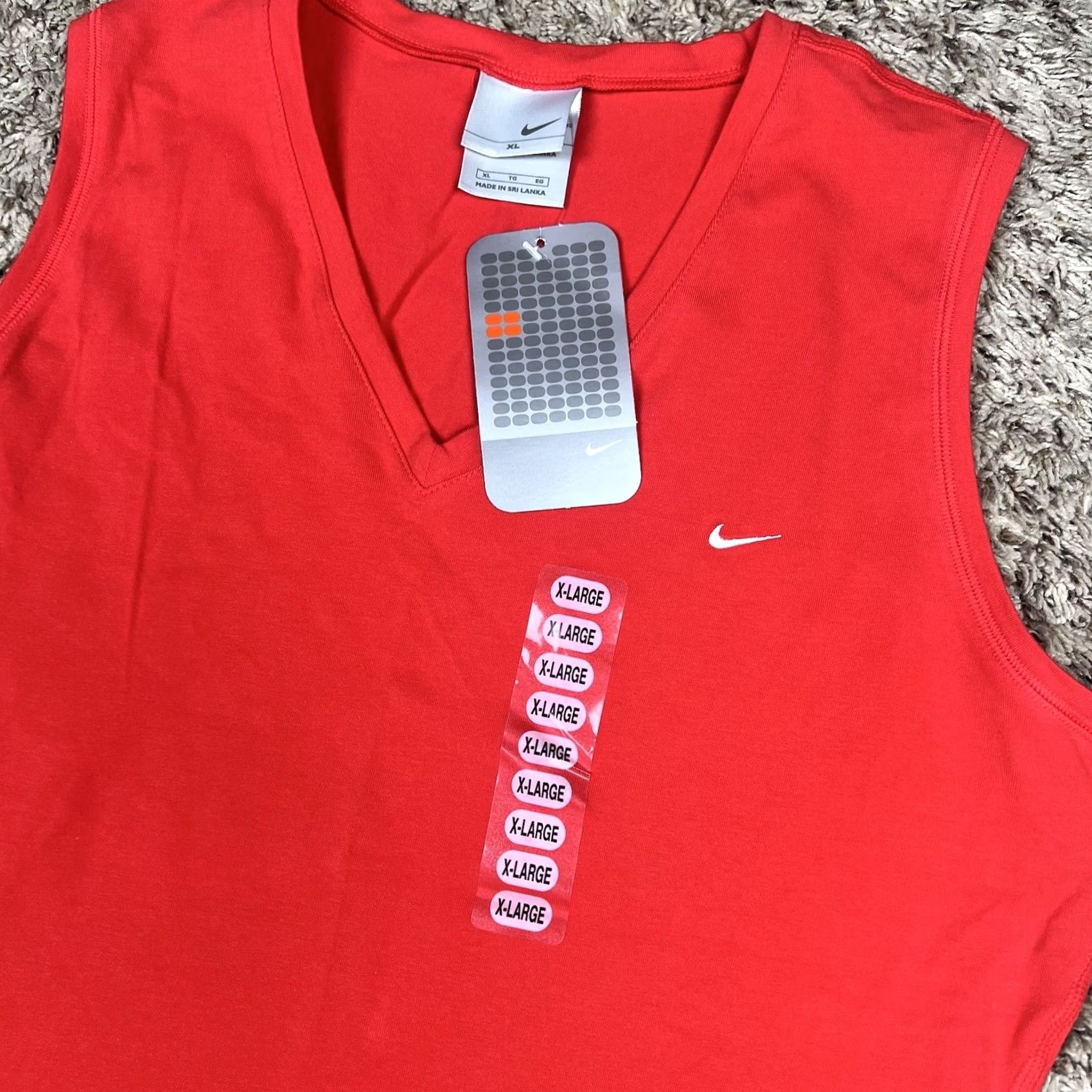 Nike VINTAGE Nike Tank Top Shirt Womens XL Embroidered Swoosh Y2K Activewear Size XL / US 12-14 / IT 48-50 - 4 Thumbnail