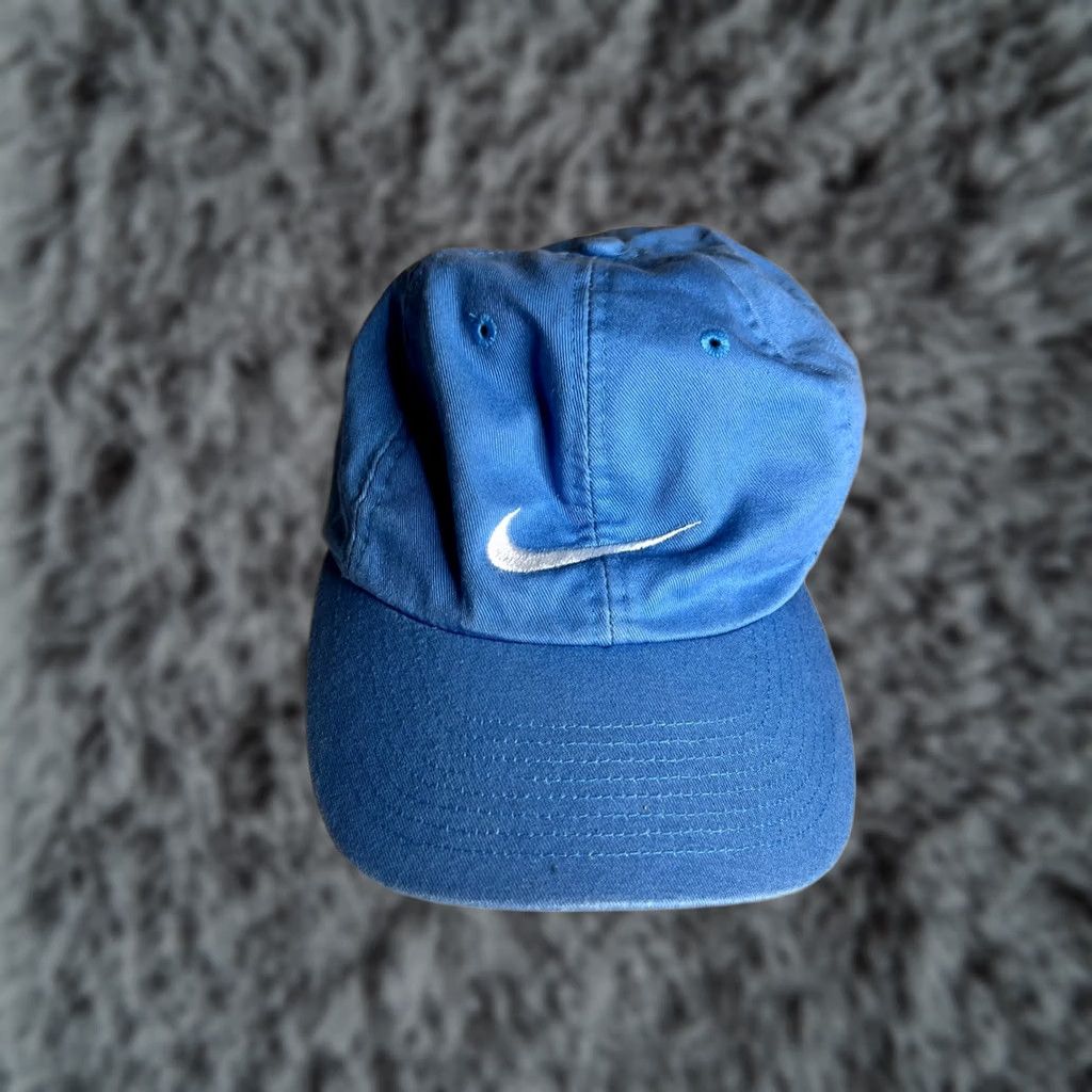 Nike VINTAGE Nike Cap One Size Light Blue Cotton Swoosh Logo Dad Hat Strapback Unisex Adults Size ONE SIZE - 1 Thumbnail