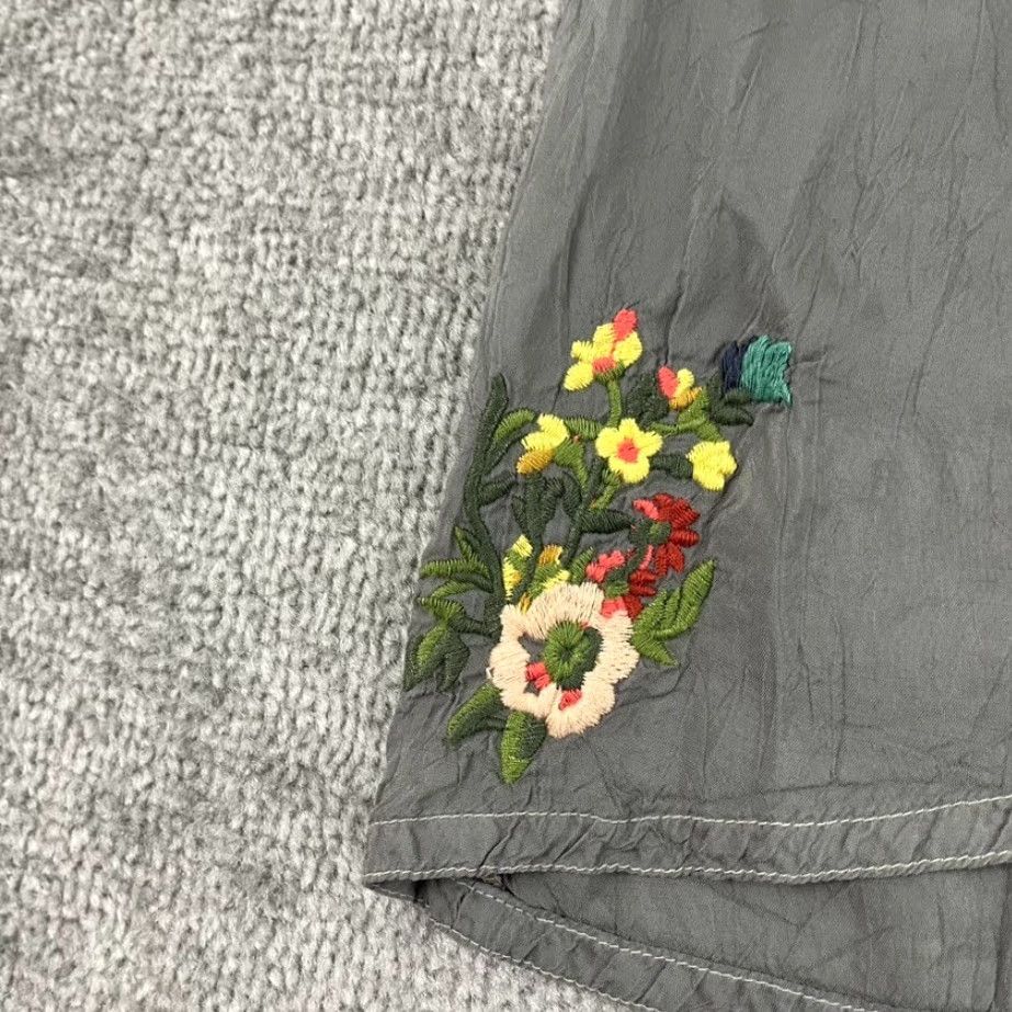 Johnny Was Johnny Was Women’s XS Gray Floral Embroidered Tunic Blouse V-Neck Casual Preppy Size XS / US 0-2 / IT 36-38 - 4 Thumbnail