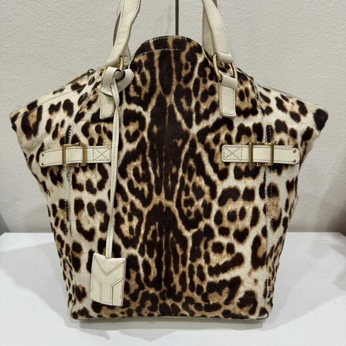 Yves Saint Laurent ‼️LASTDROP‼️ YVES SAINT LAURENT LEOPARD PRINT PONY HAIR LARGE Size ONE SIZE - 3 Thumbnail