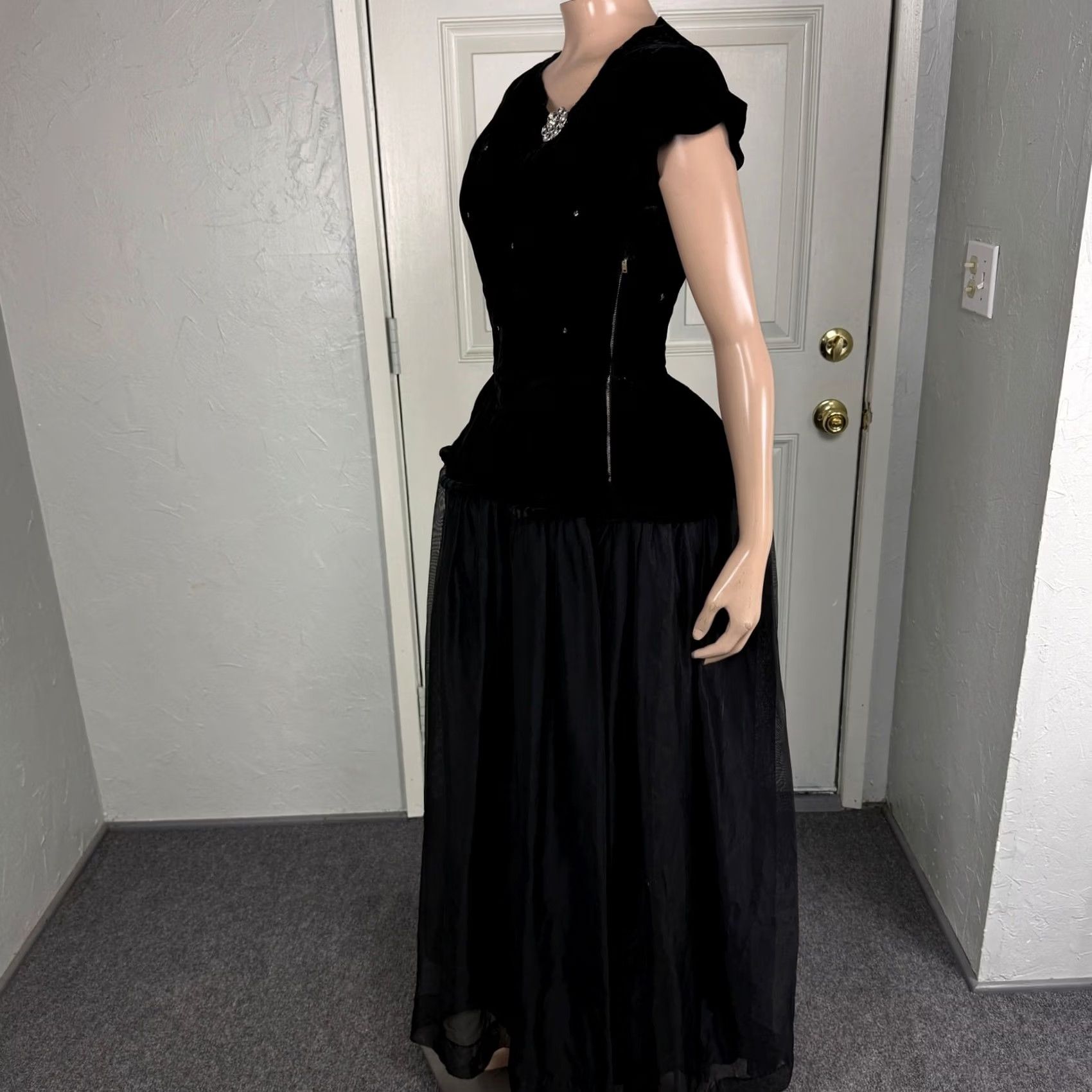 Velvet VINTAGE Dress Maxi Evening Velvet Black 1950s 2XS Women’s Bohemian Party Sequin Funeral X3-24 Size XXS / US 00 / IT 34 - 4 Thumbnail