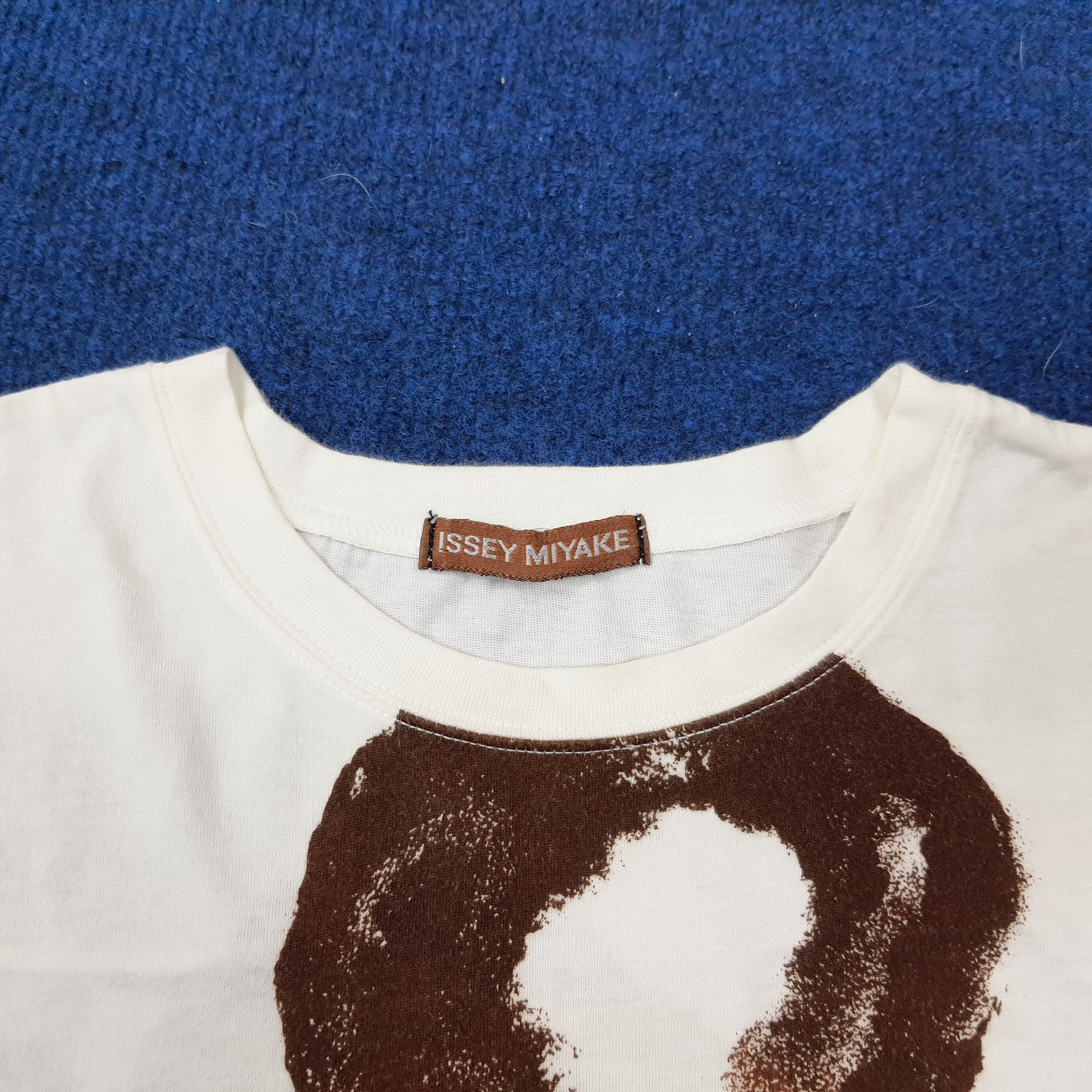 Issey Miyake × Japanese Brand × Vintage Vintage Issey Miyake Japan Designer Brand Tshirt C219N53 Size US L / EU 52-54 / 3 - 4 Thumbnail