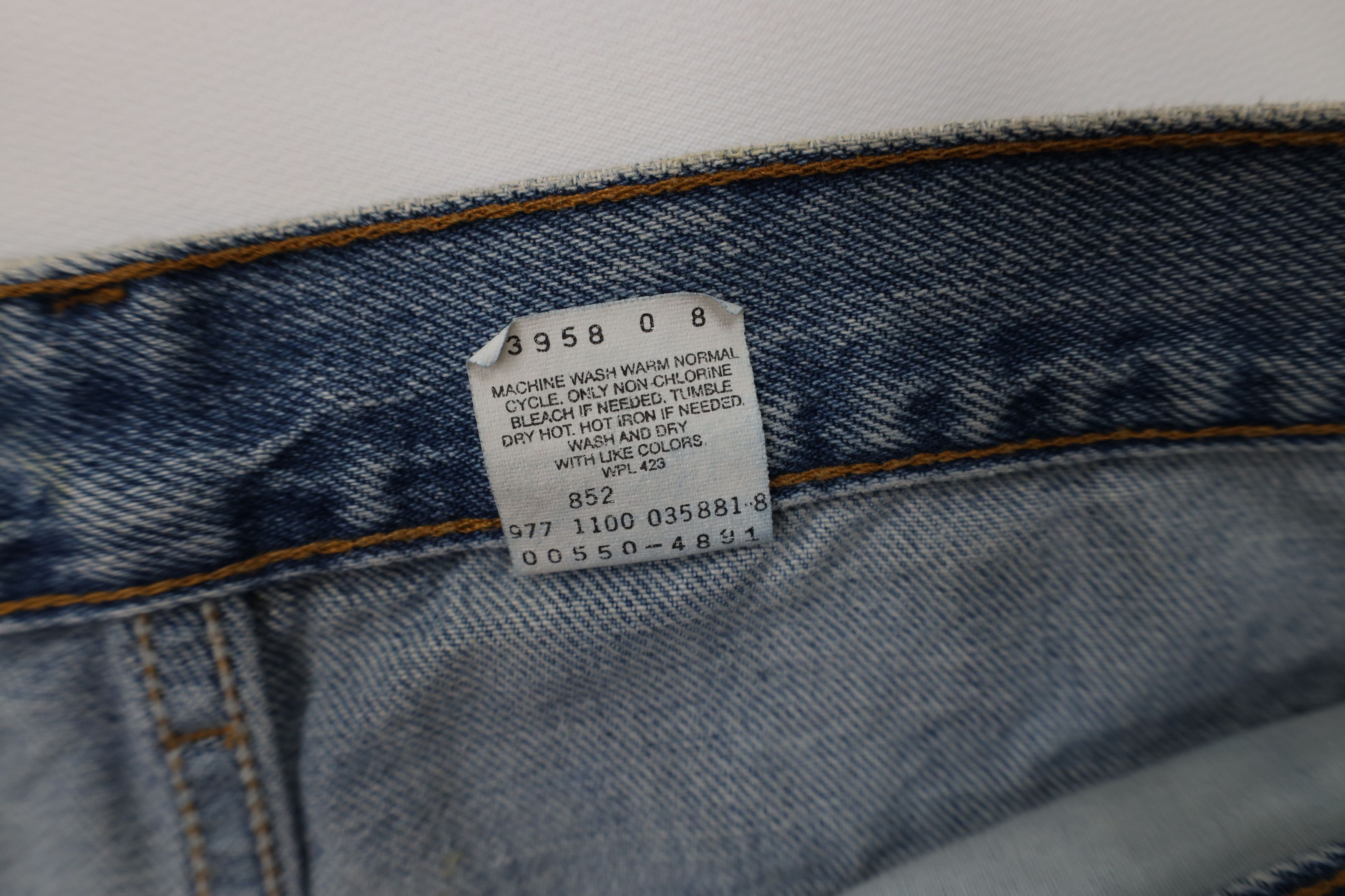 Levi's Vintage Y2K 2000 Levis 550 Relaxed Fit Denim Jeans Blue Size US 35 - 8 Thumbnail