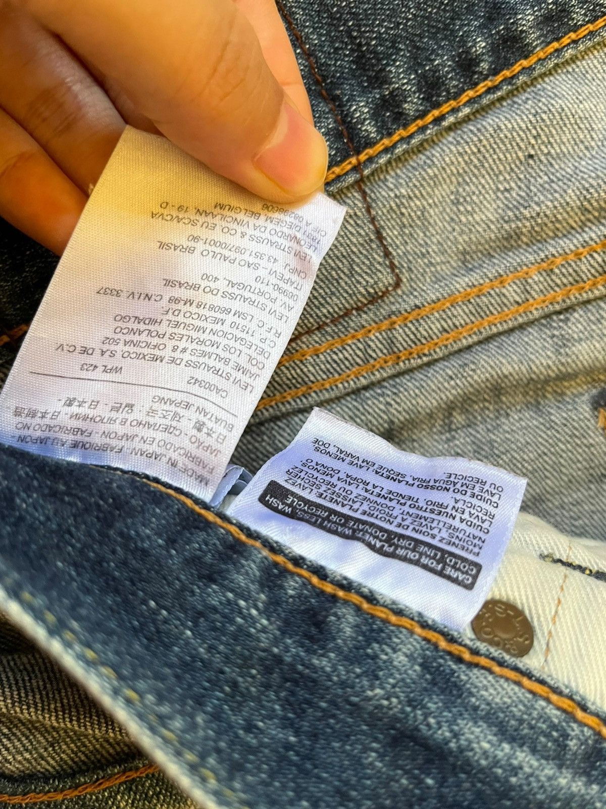 Levi's Vintage Levis 511 Faded Wash Selvedge Jeans Size US 33 - 12 Thumbnail