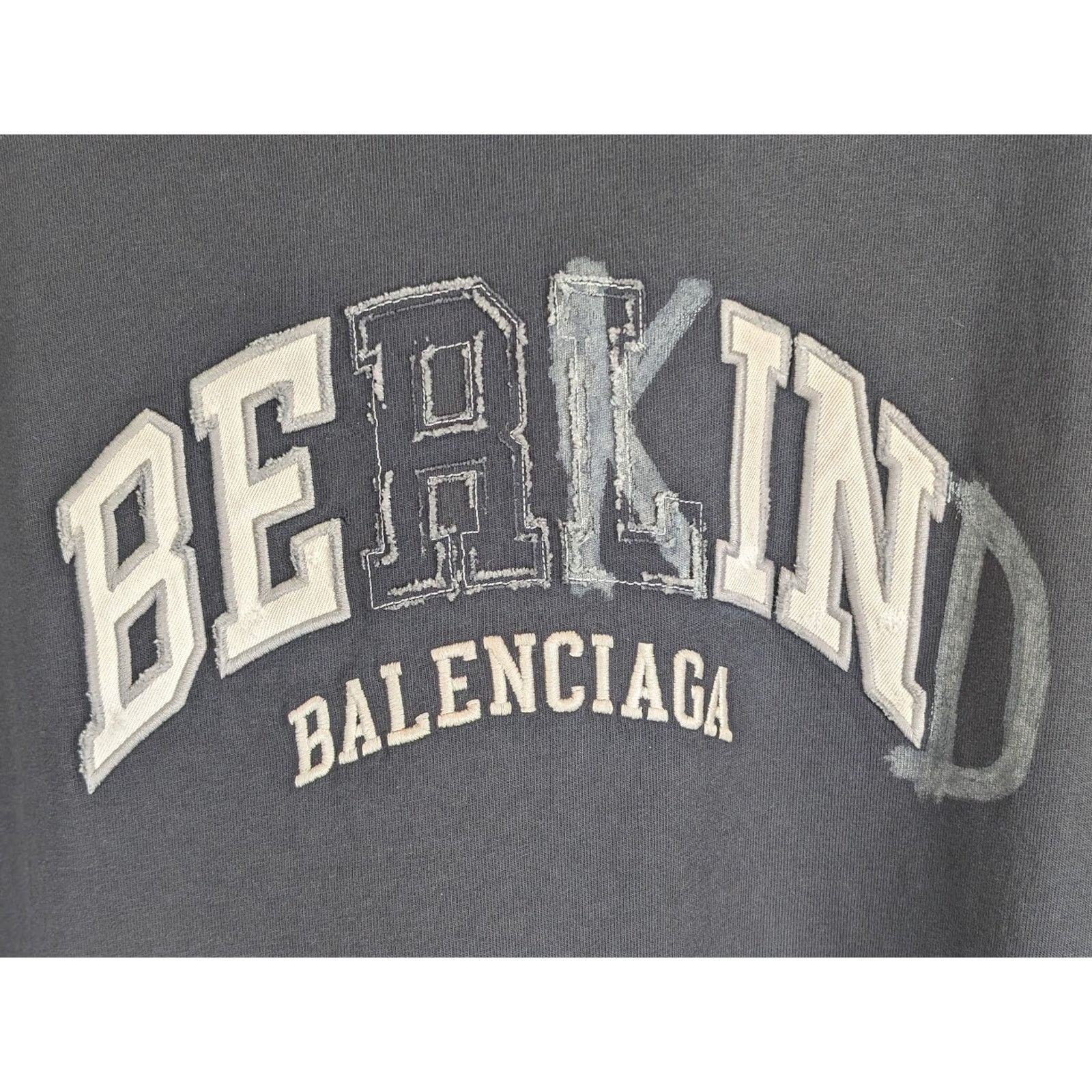Balenciaga o1rshd1 Long Sleeve T-Shirt in Black Size US L / EU 52-54 / 3 - 4 Thumbnail
