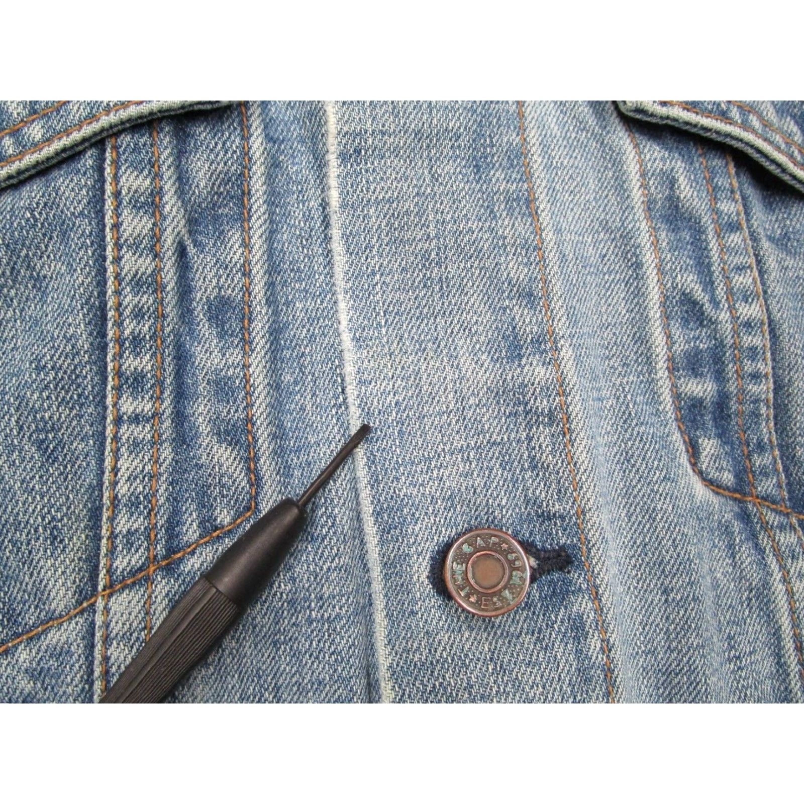 Gap GAP Denim Jacket Mens Large Blue Button Up Trucker Workwear Size US L / EU 52-54 / 3 - 6 Thumbnail