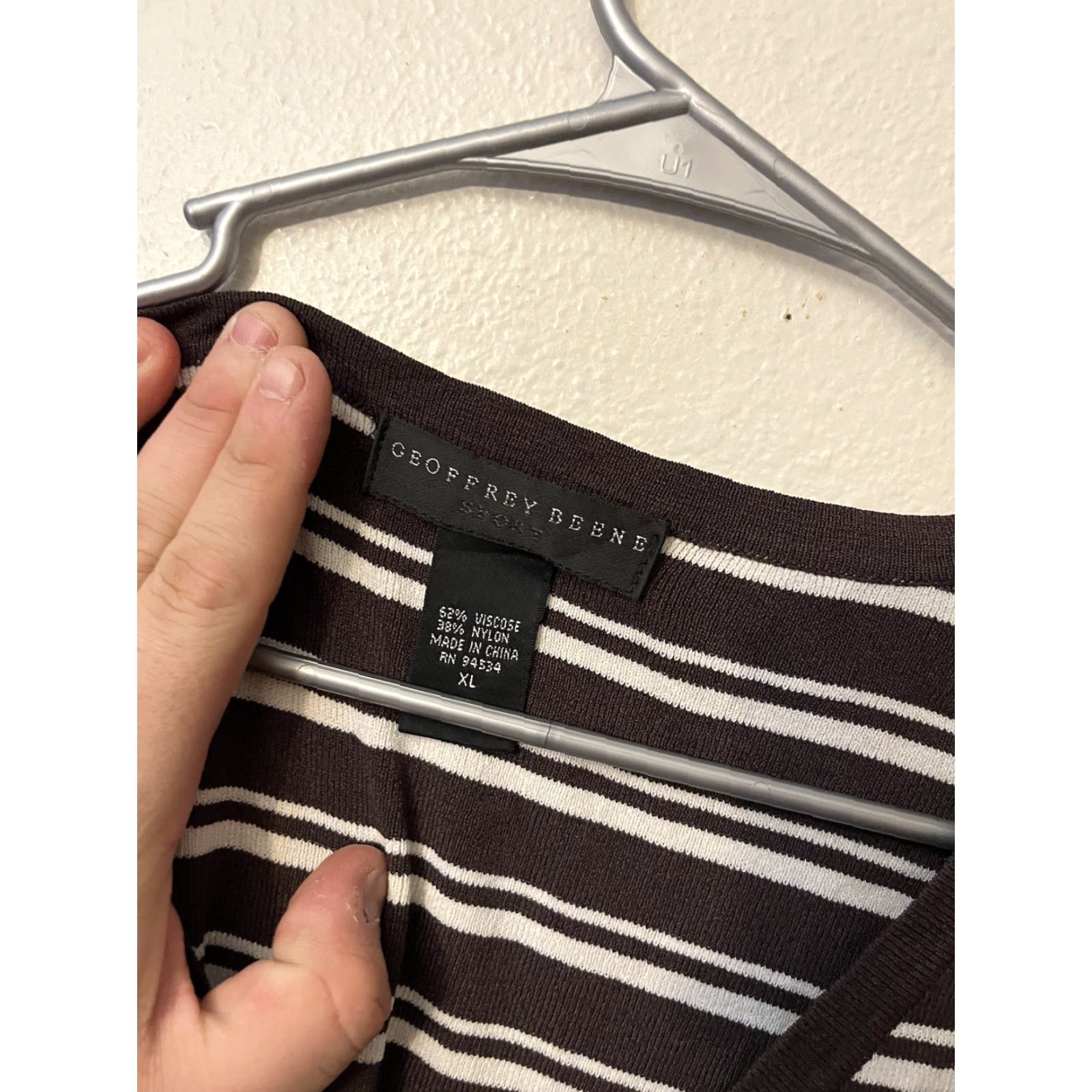 Geoffrey Beene VINTAGE Geoffrey Beene Sport Women's XL Blouse Top Shirt Henley Brown Striped Sleeveless Camisole Women's XL Brown Striped Henley Shirt Size XL / US 12-14 / IT 48-50 - 2 Thumbnail