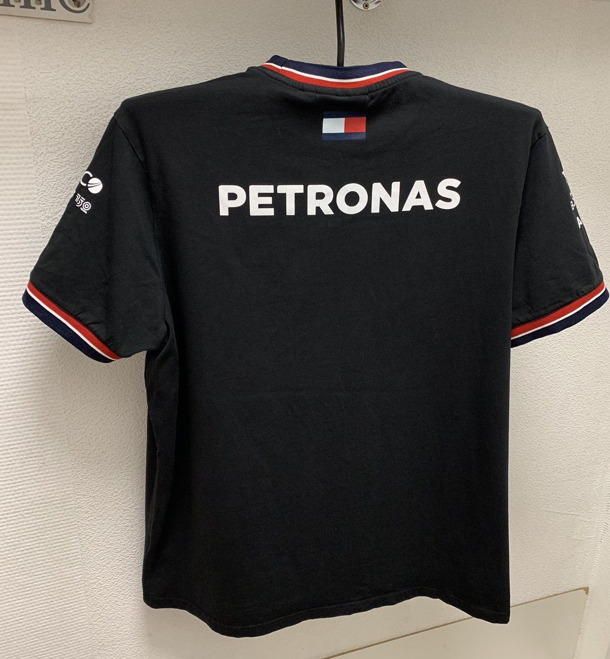 Formula 1 Mercedes Benz formula uno F1 racing Petronas 2Xl Xxl Size US XXL / EU 58 / 5 - 2 Thumbnail