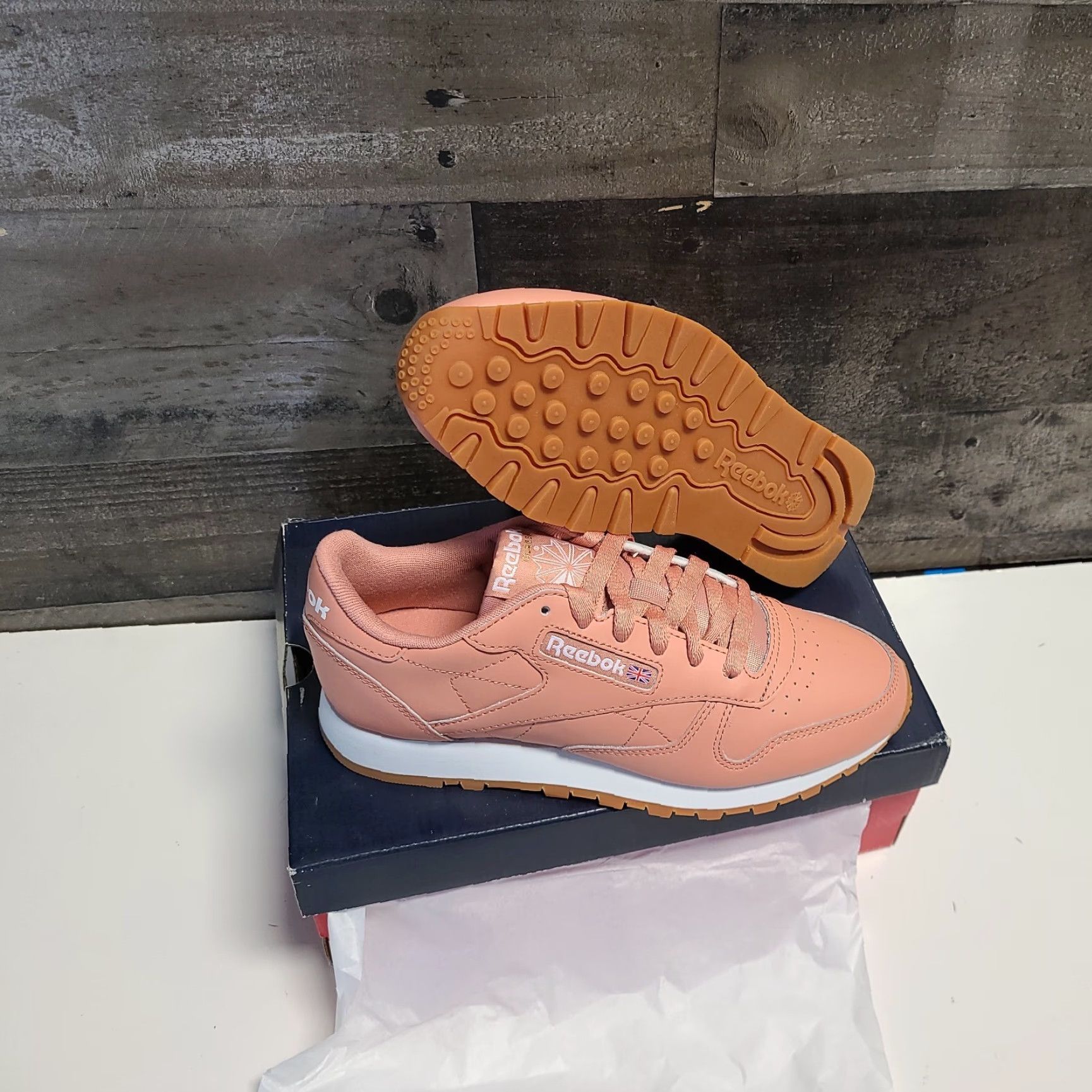 Reebok Reebok Women Sneakers Classic Leather White Gum Bottom SZ 8 GY6811 Patent Leather CN0771 Size 26" / US 2 / IT 38 - 2 Thumbnail