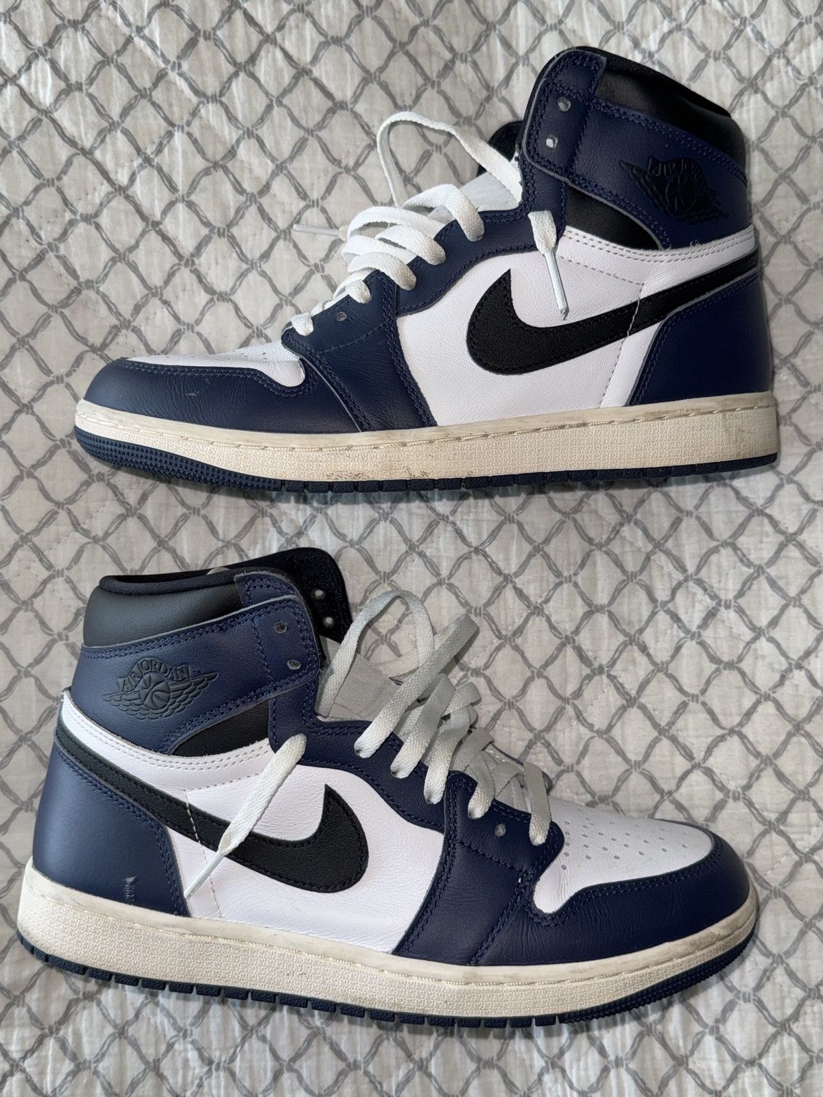 Jordan Brand Jordan 1 Retro High OG ‘ Midnight Navy ’ Size US 9 / EU 42 - 1 Thumbnail