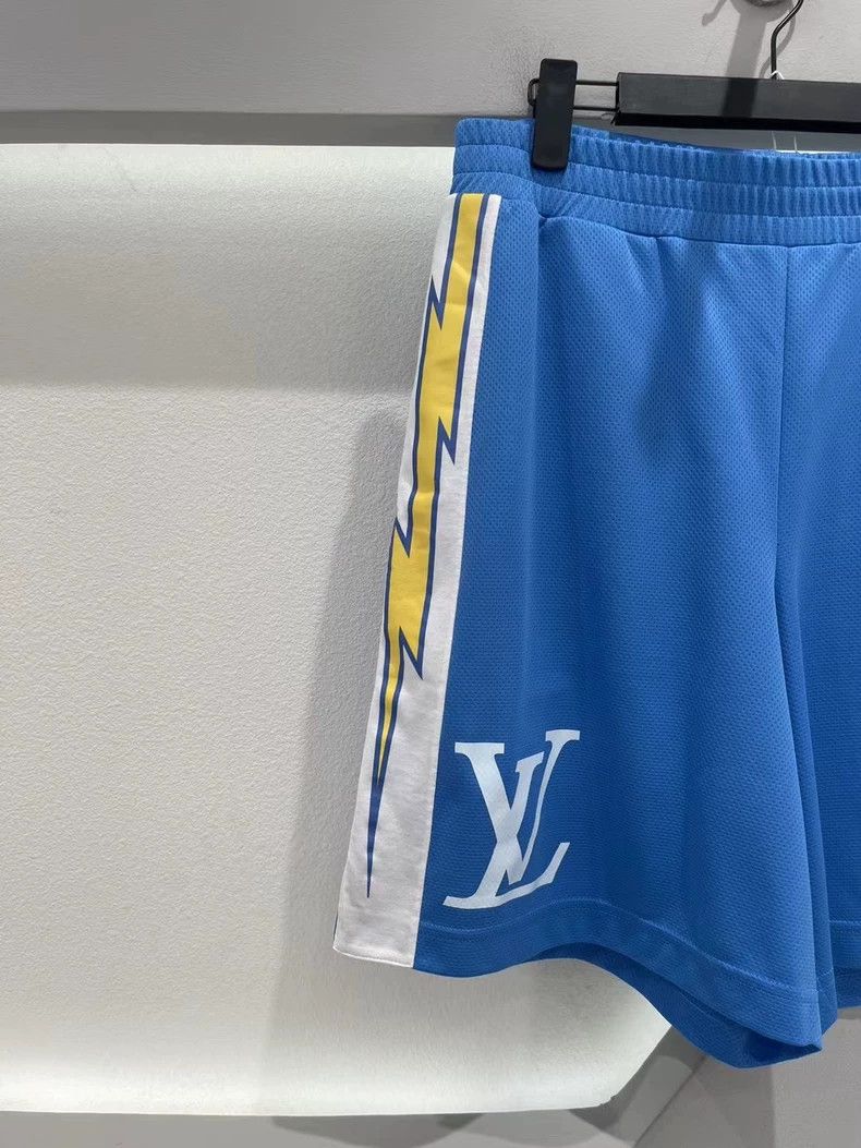 Louis Vuitton Louis Vuitton size m shorts 2502-Nextarrow Size US 30 / EU 46 - 3 Thumbnail