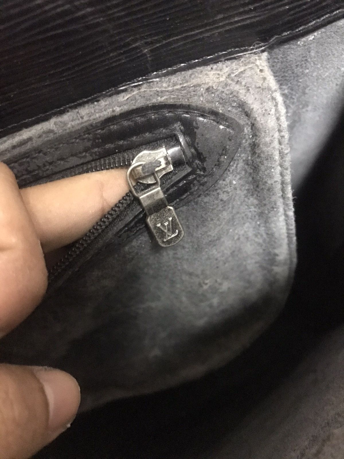 Louis Vuitton × Vintage Authentic Louis Vuitton Epi Sac Plat Handbag Size ONE SIZE - 10 Thumbnail