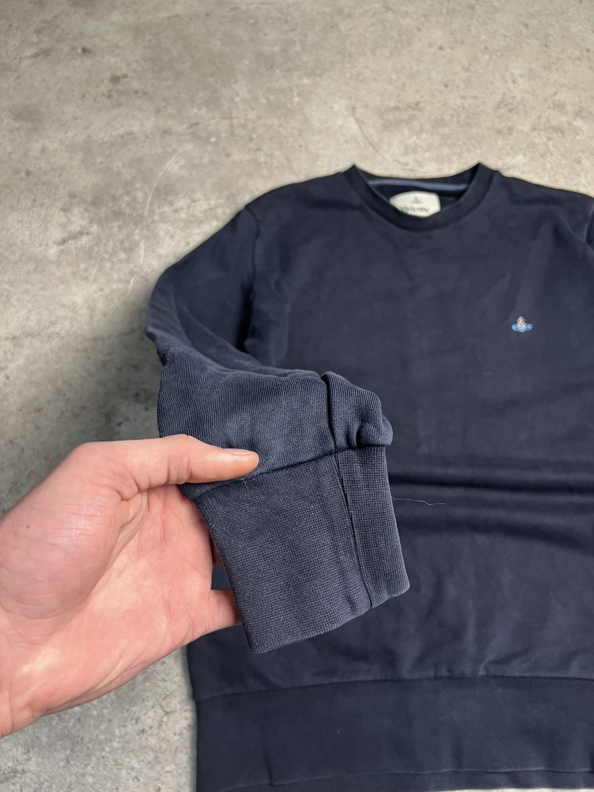 Vivienne Westwood Vintage Vivienne Westwood Sweatshirt Orb Logo Basic Pullover Size US S / EU 44-46 / 1 - 3 Thumbnail