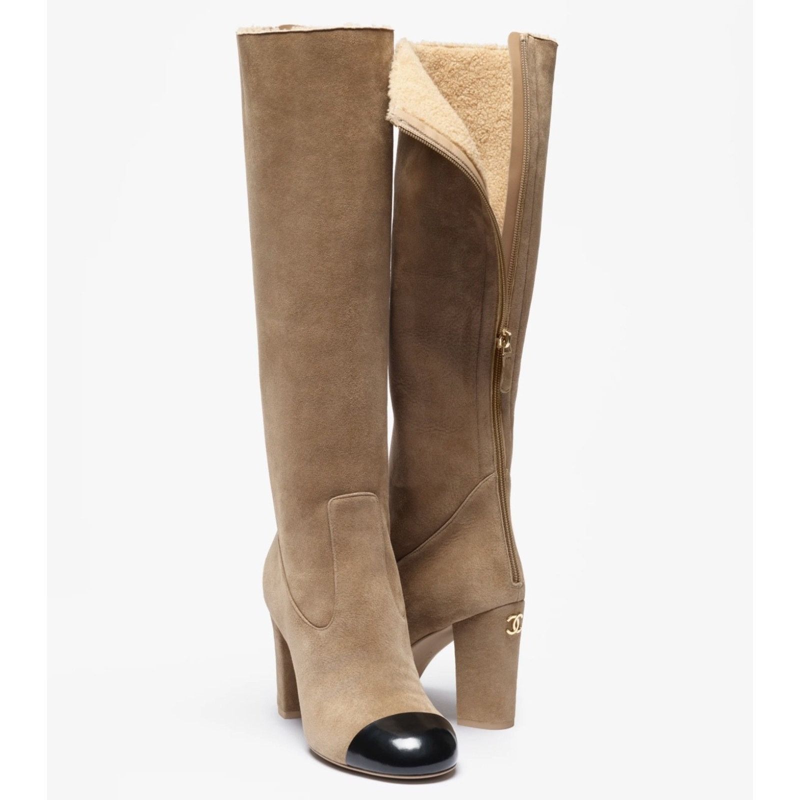 Chanel Chanel 24K Beige Suede Shearling Fur CC Logo Boots 37 Size US 6 / IT 36 - 7 Thumbnail