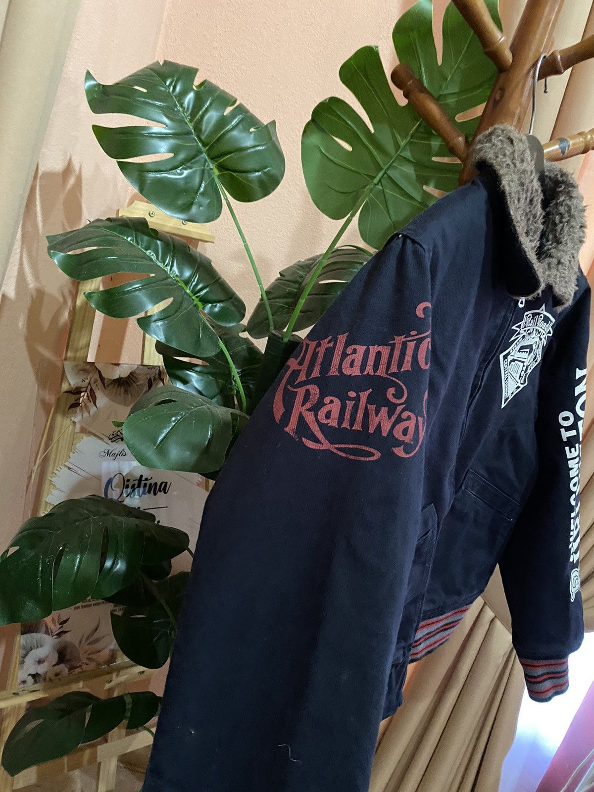 Other GROOVERS CENTRAL VERMONT RAILROAD FAUX FUR COLLAR BOMBER Size US M / EU 48-50 / 2 - 7 Thumbnail