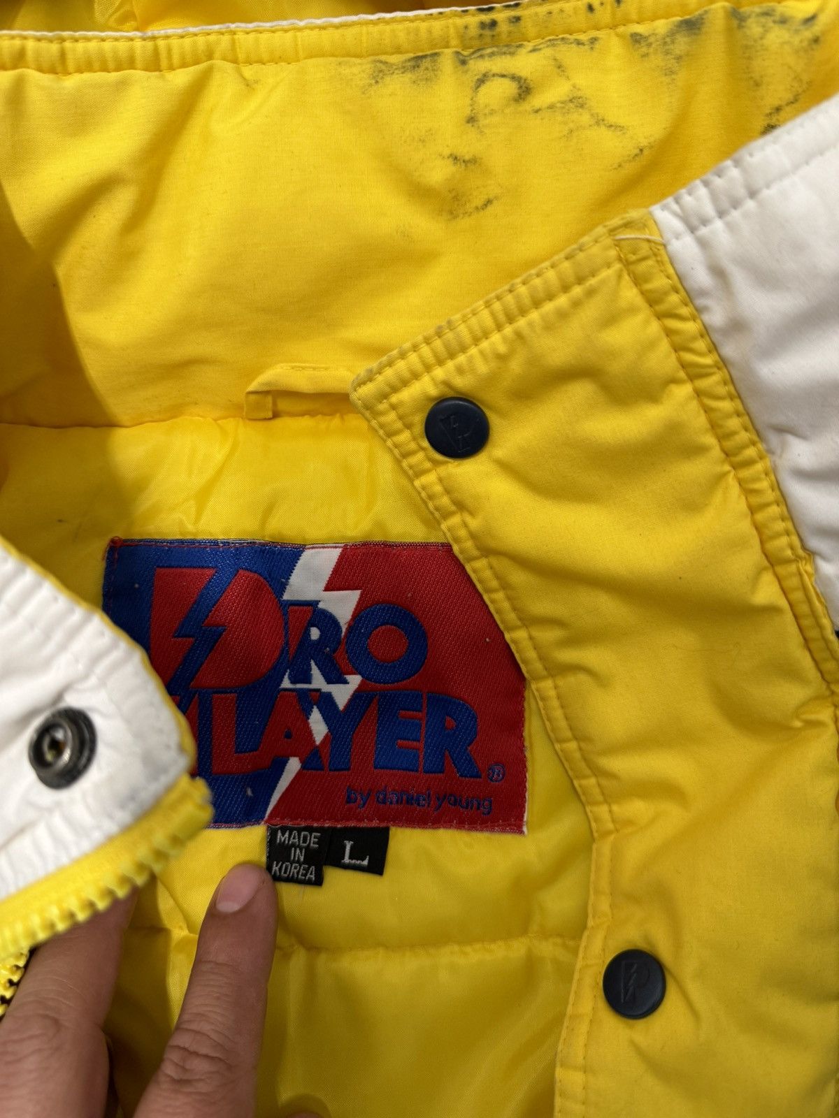 Pro Player MICHIGAN WOLVERINES ZIP UP HOODED BY DANIEL YOUNG JACKET Size US L / EU 52-54 / 3 - 4 Thumbnail