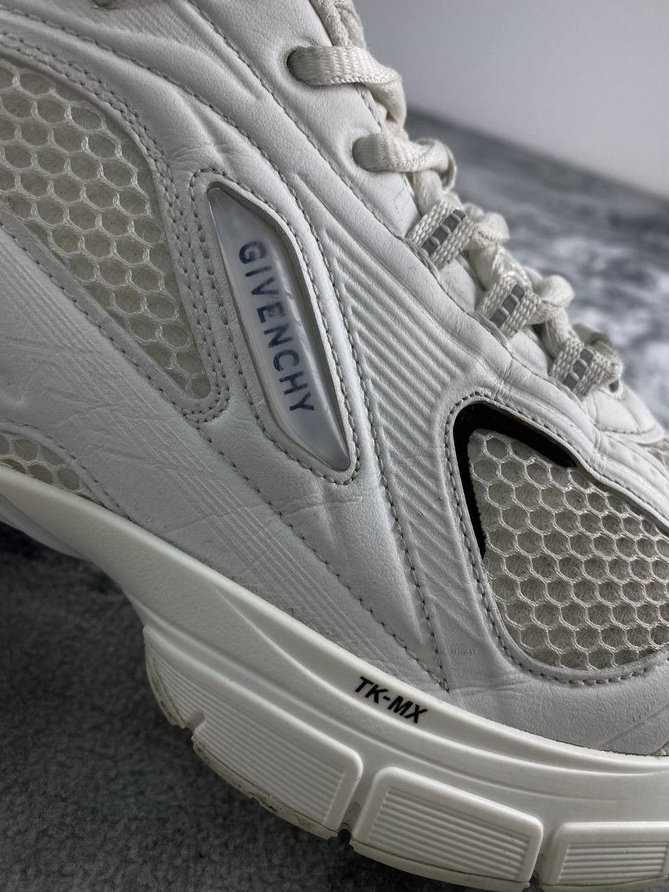 Givenchy Givenchy White TK-MX Runner Sneakers Size US 8 / EU 41 - 7 Thumbnail