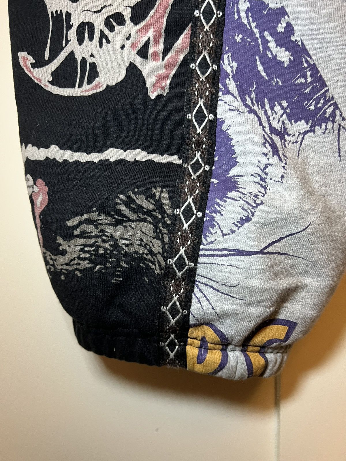 Number (N)ine × Supreme Supreme X Number (N)ine patchwork sweatpants Size US 36 / EU 52 - 17 Thumbnail