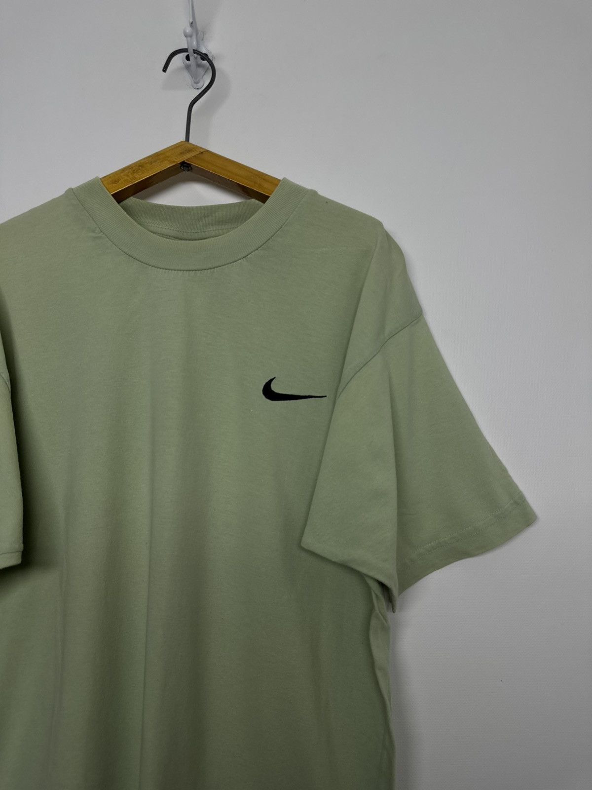 Nike Vintage Nike Swoosh Green T-Shirt 90’s Size US S / EU 44-46 / 1 - 5 Thumbnail