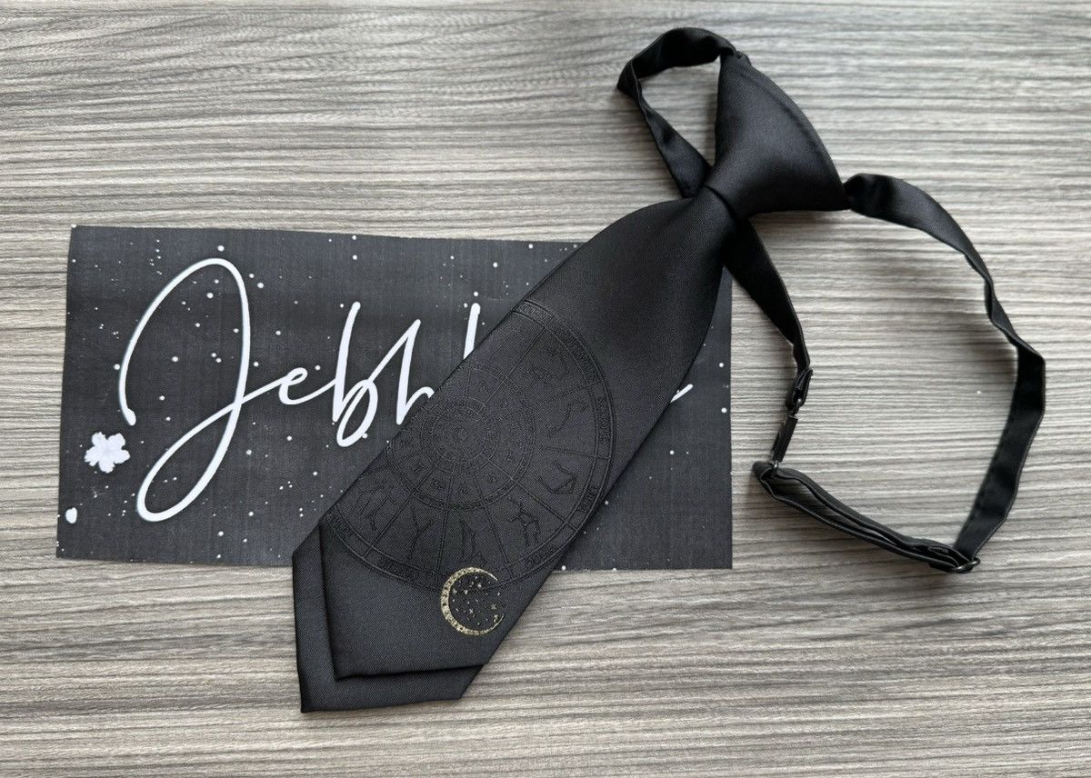 Japanese Brand × Vintage Avant garde 12 constellations embroidered short neck tie Size ONE SIZE - 1 Thumbnail