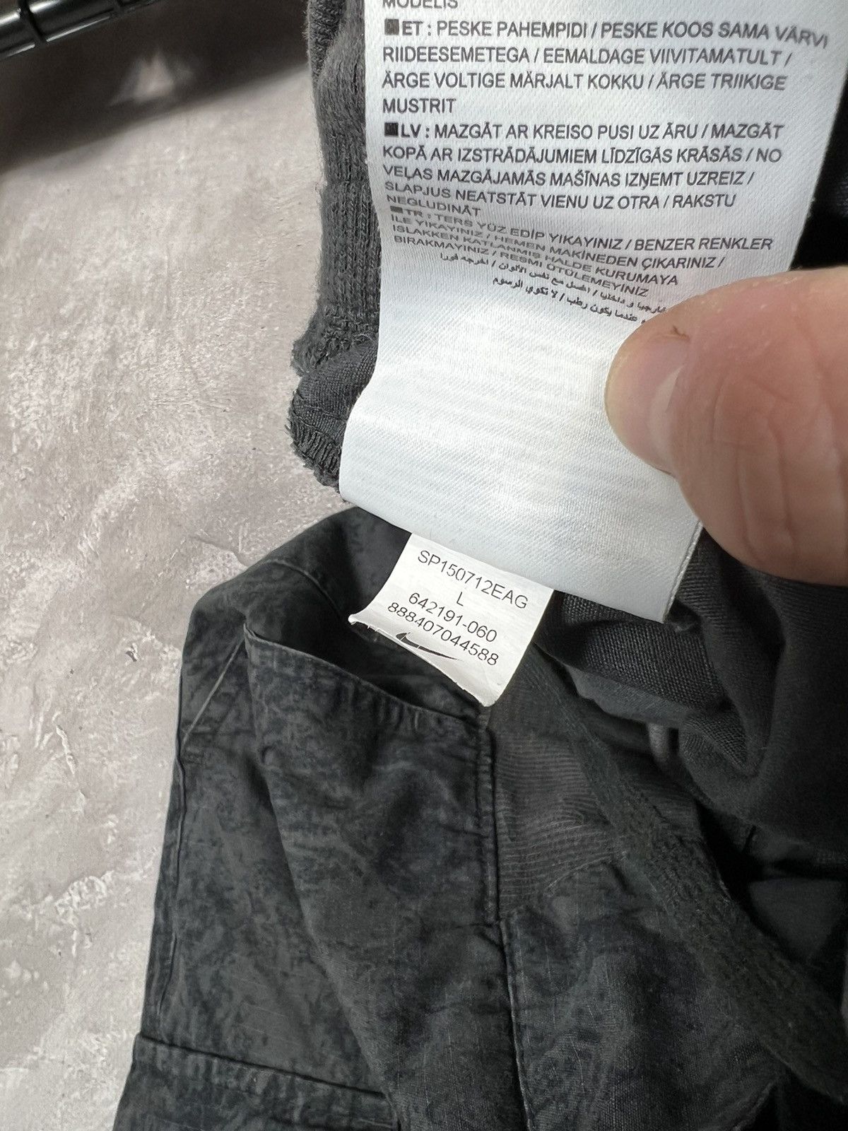 Vintage Vintage Nike Y2k Cargo Pants Size US 32 / EU 48 - 8 Thumbnail