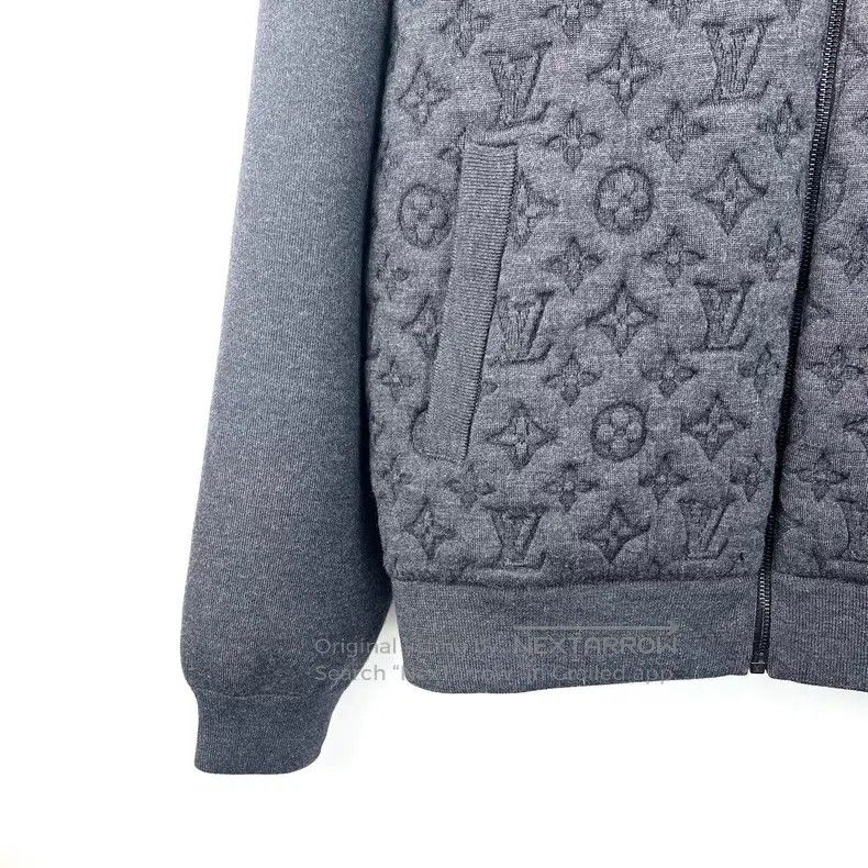 Louis Vuitton Louis Vuitton Grey sheep-wool blend bomber jacket Size US XL / EU 56 / 4 - 7 Thumbnail