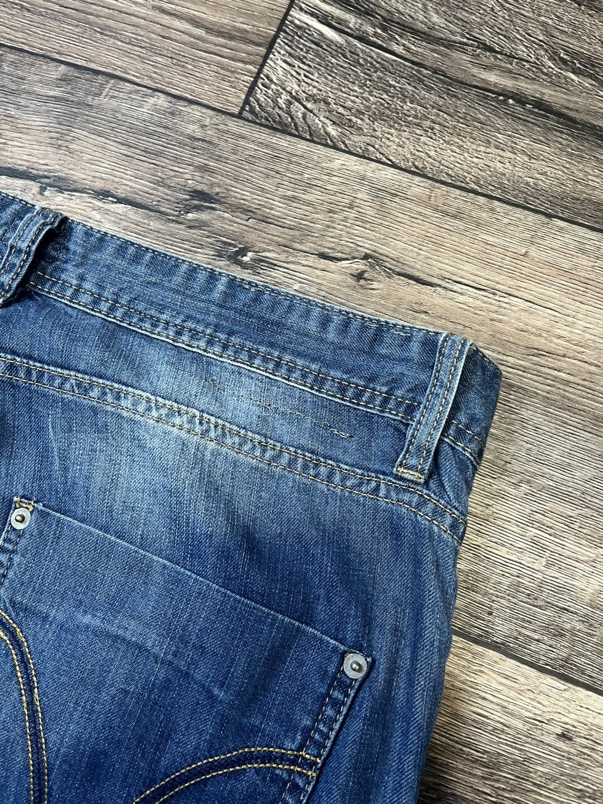 Dolce & Gabbana Vintage Dolce & Gabbana Men’s Blue Ripped Jeans Size 34 Size US 34 / EU 50 - 9 Thumbnail