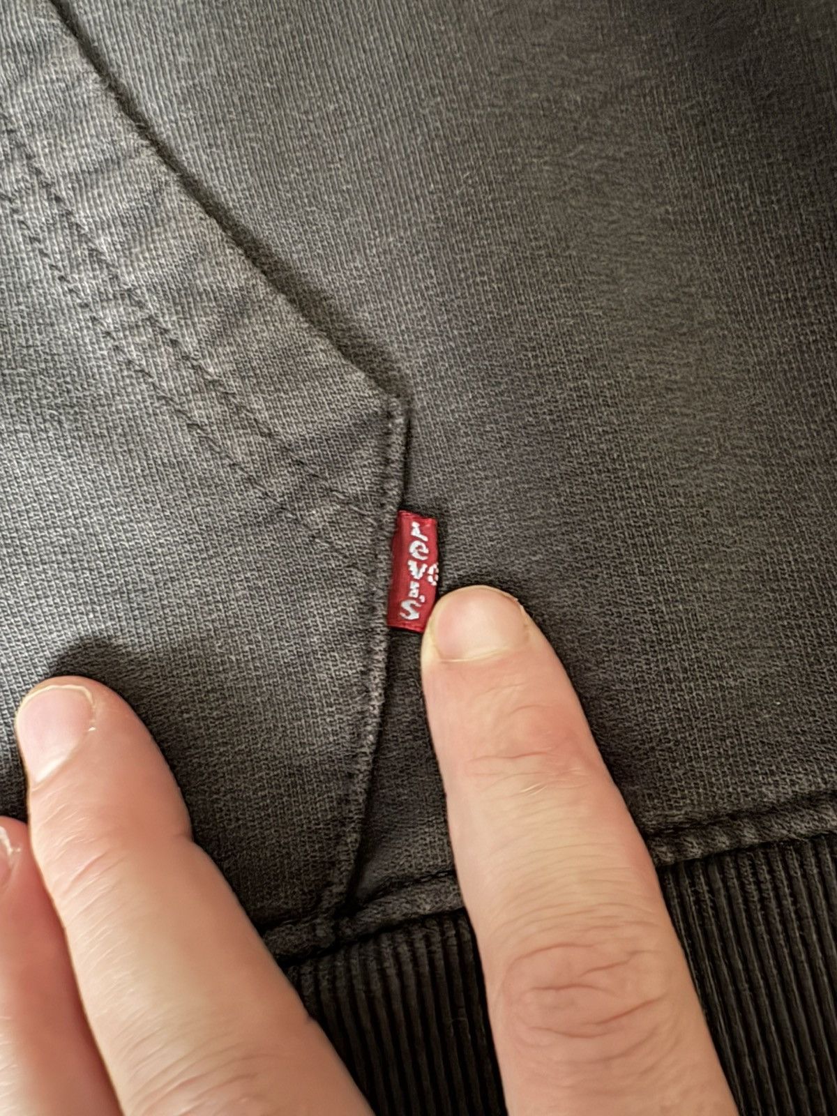 Levi's Levi’s dark grey zip up hoodie Size US XL / EU 56 / 4 - 3 Thumbnail