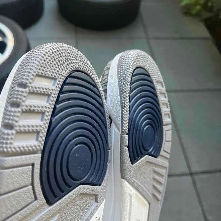 Jordan Brand Size 10 Jordan 3 Retro Midnight Navy New Defect CT8532140 Size US 10 / EU 43 - 6 Thumbnail