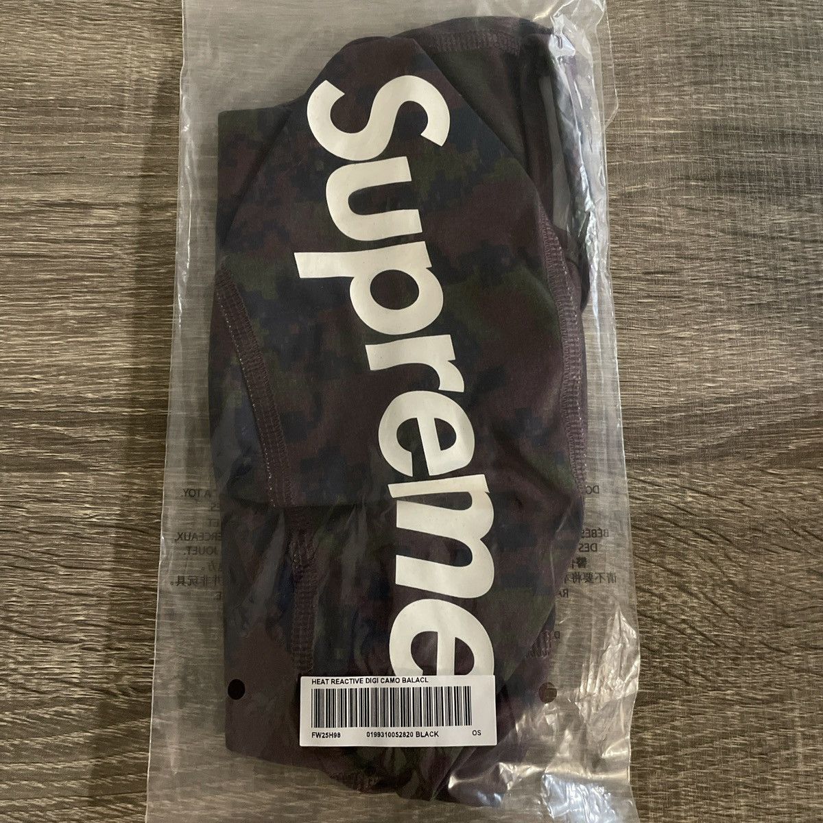 Supreme Supreme Heat Reactive Digi Camo Balaclava Black Size ONE SIZE - 2 Thumbnail