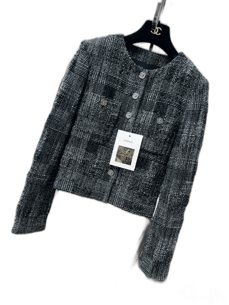 Chanel Chanel 22A Tweed Jacket with Crystal Buttons Size M / US 6-8 / IT 42-44 - 1 Thumbnail