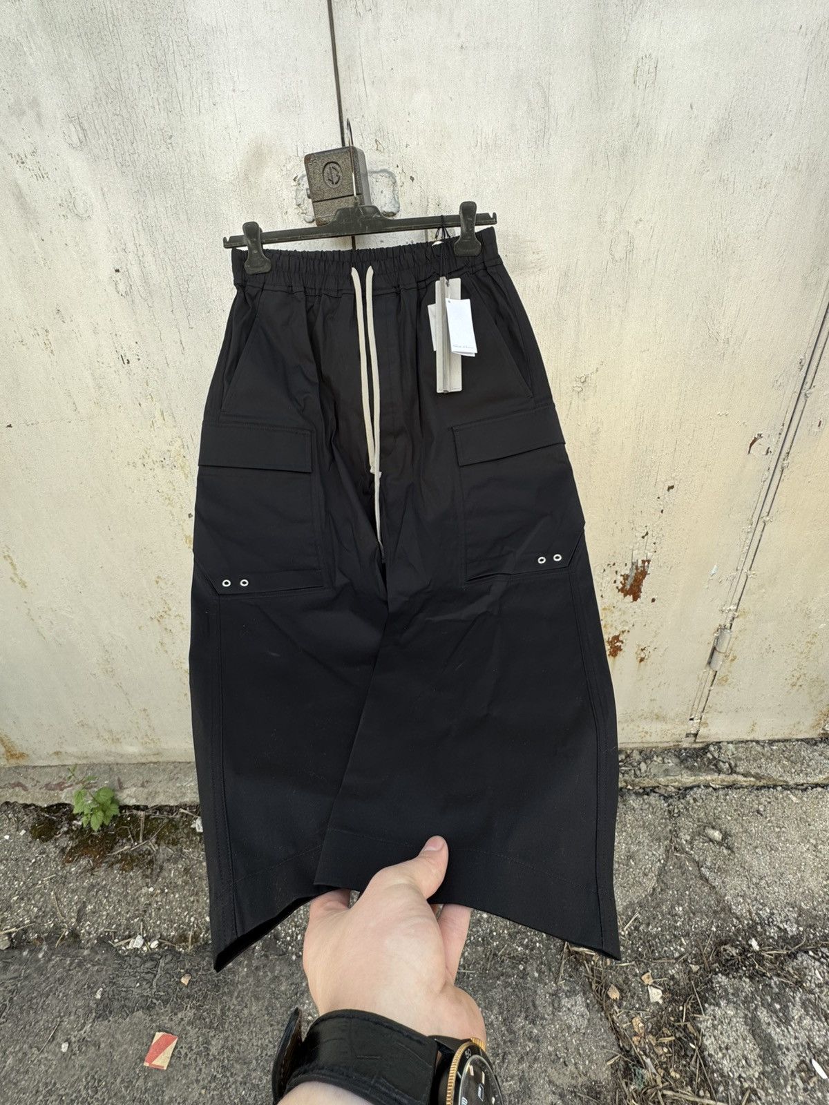 Rick Owens RICK OWENS DRAWSTRING CROPPED PANTS LIDO Size US 36 / EU 52 - 3 Thumbnail