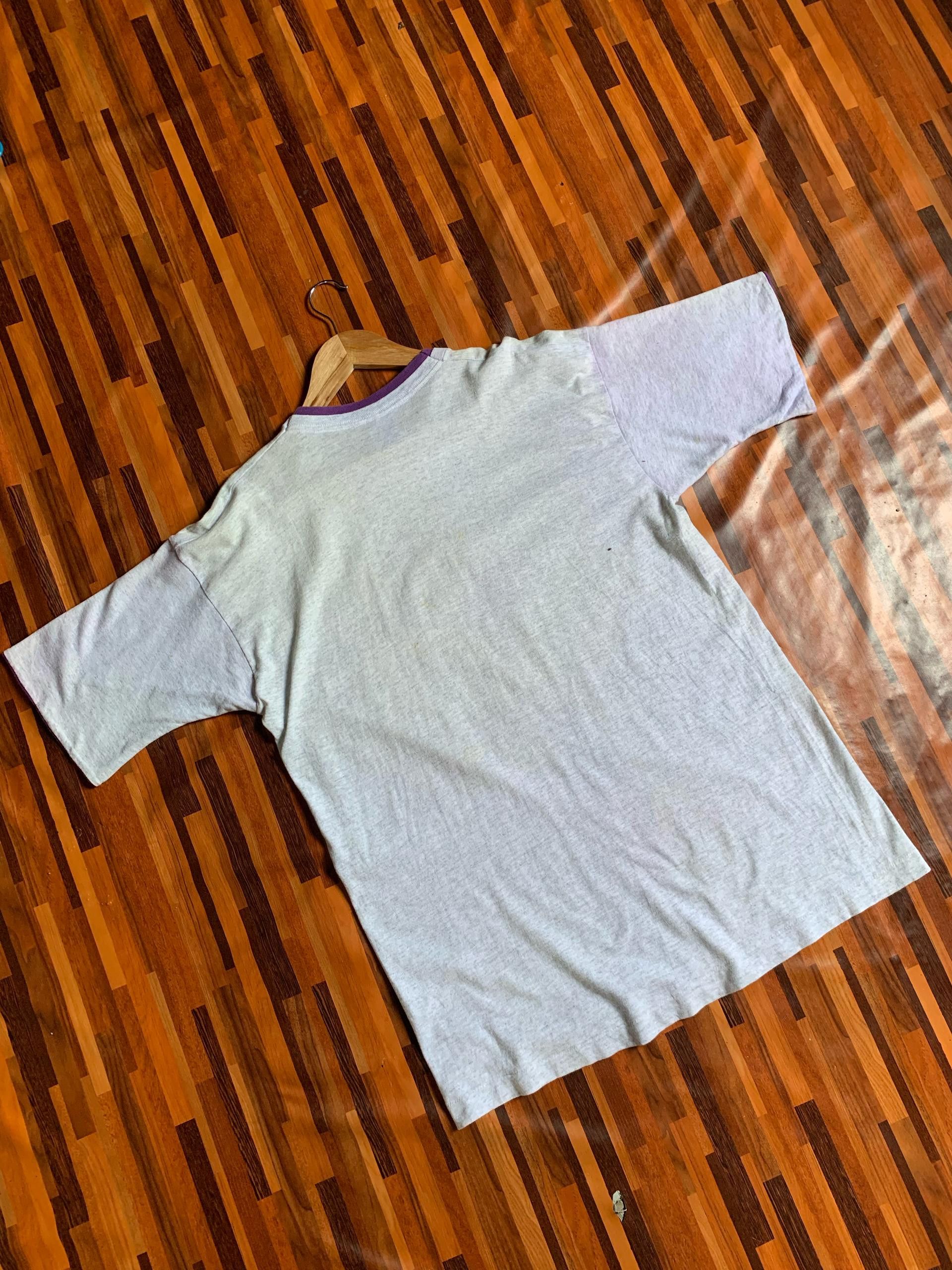 Vintage made in usa college Basketball single stich Size US M / EU 48-50 / 2 - 3 Thumbnail