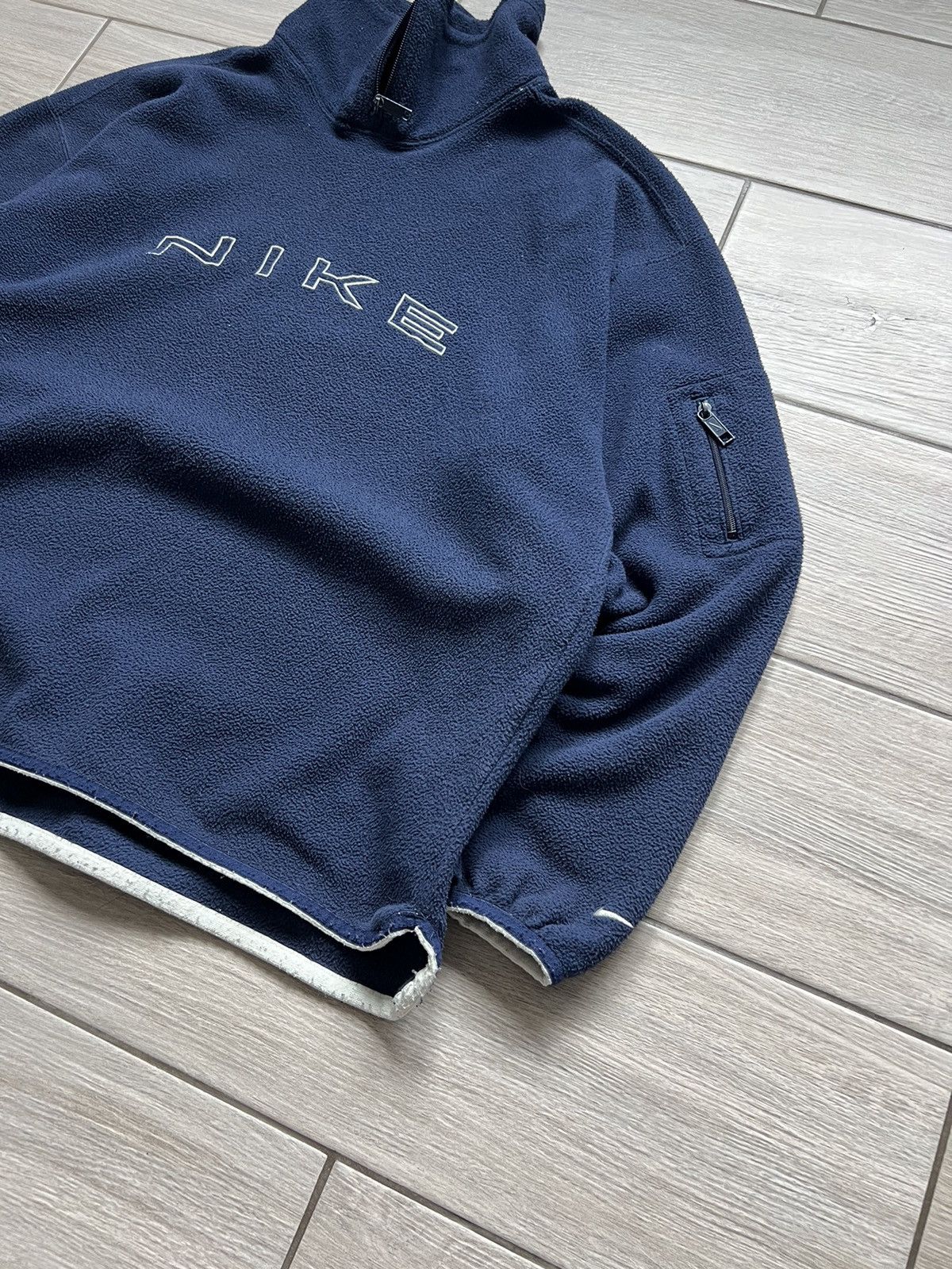 Nike × Vintage Vintage 90 NIKE FLEECE VINTAGE CENTER LOGO HOODIE 00’s Size US L / EU 52-54 / 3 - 3 Thumbnail