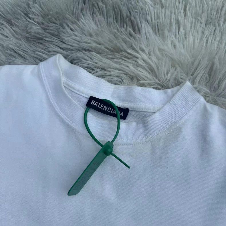 Balenciaga Balenciaga Coke short sleeve 2503-Nextarrow Size US XS / EU 42 / 0 - 2 Thumbnail