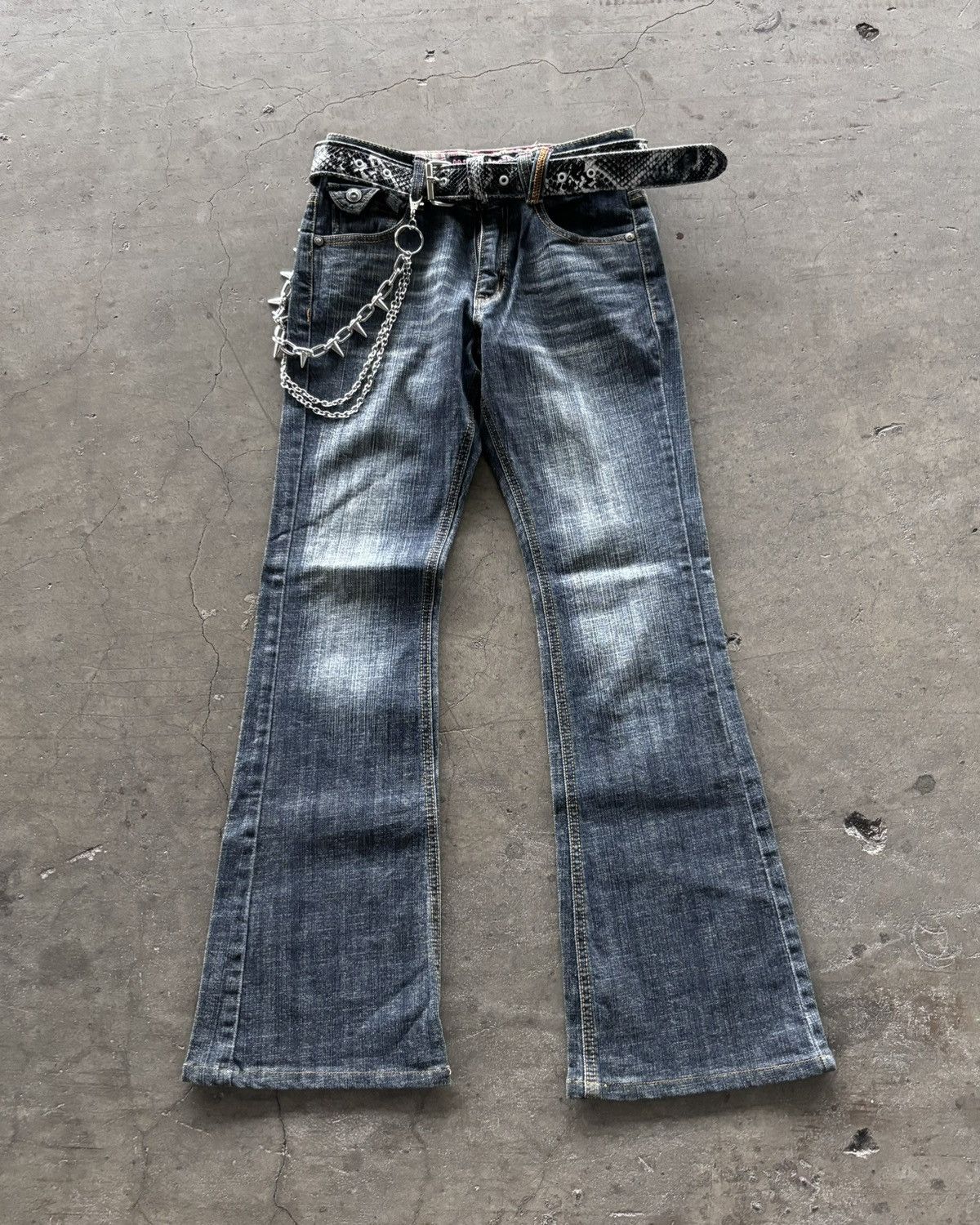 14th Addiction 2000s oo-la-la sasson mud wash flared denim jeans Size US 26 / EU 42 - 2 Thumbnail